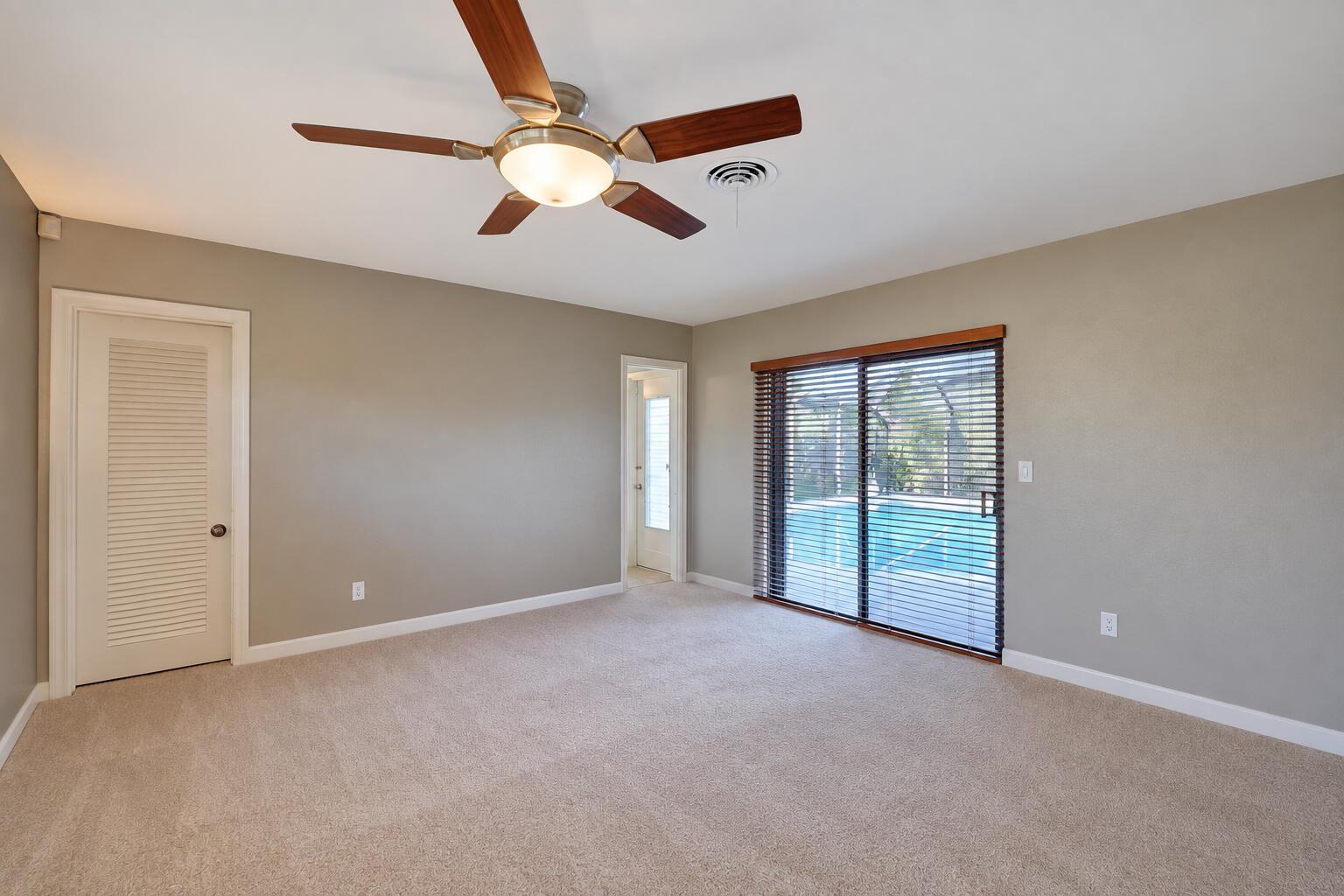 2050 NE 59TH Place