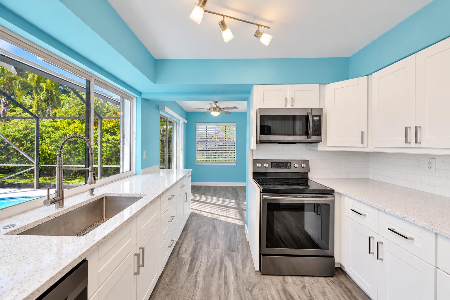 2050 NE 59TH Place