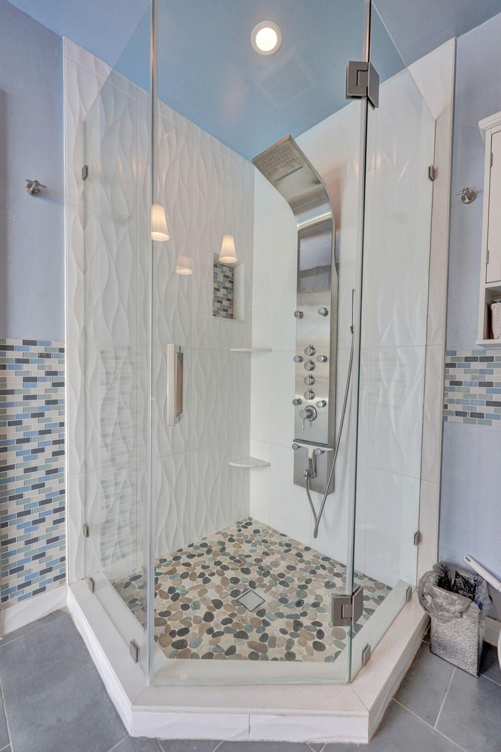 2050 NE 59TH Place