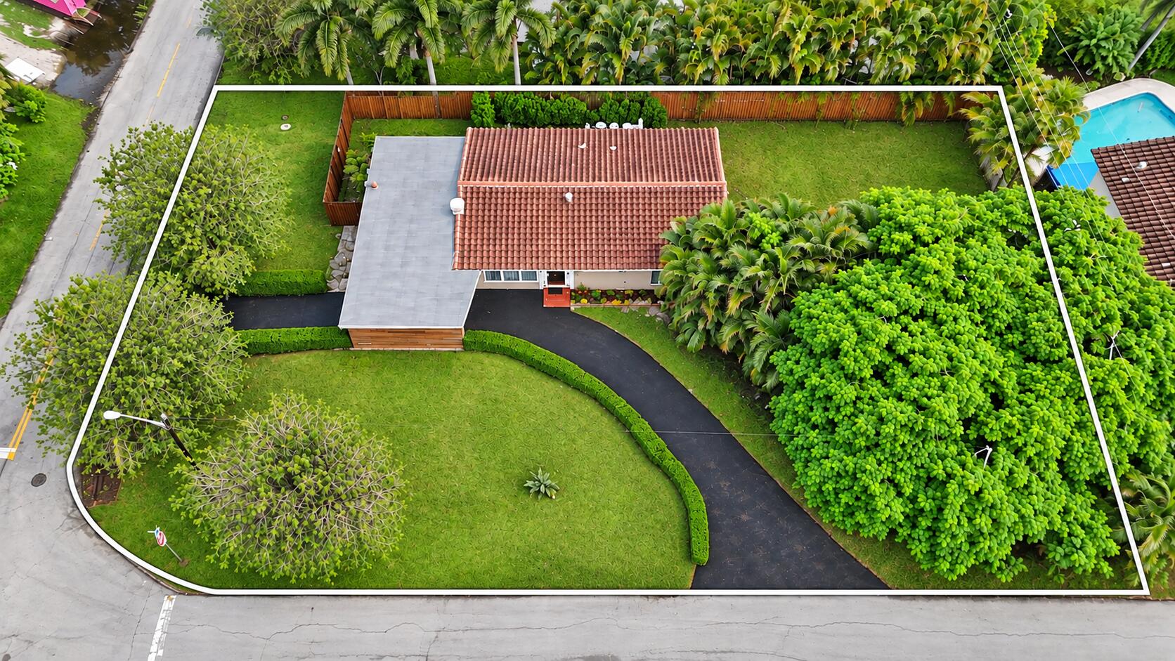 707 NW 24TH Street