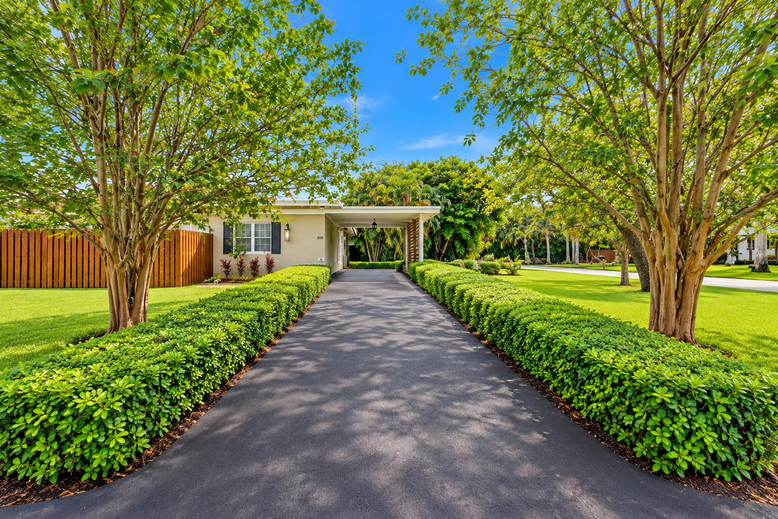 707 NW 24TH Street