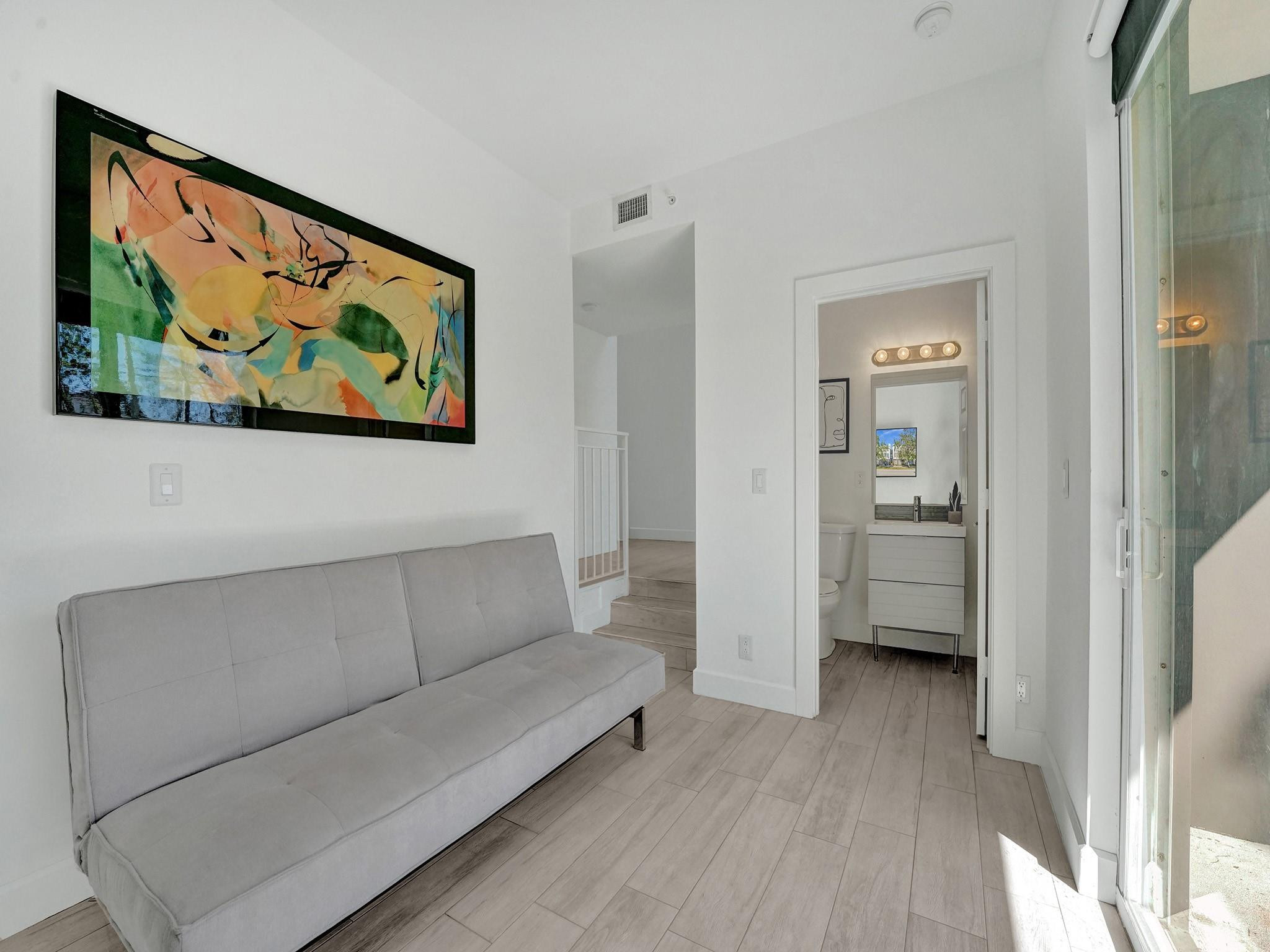703 SE 16th Court 703
