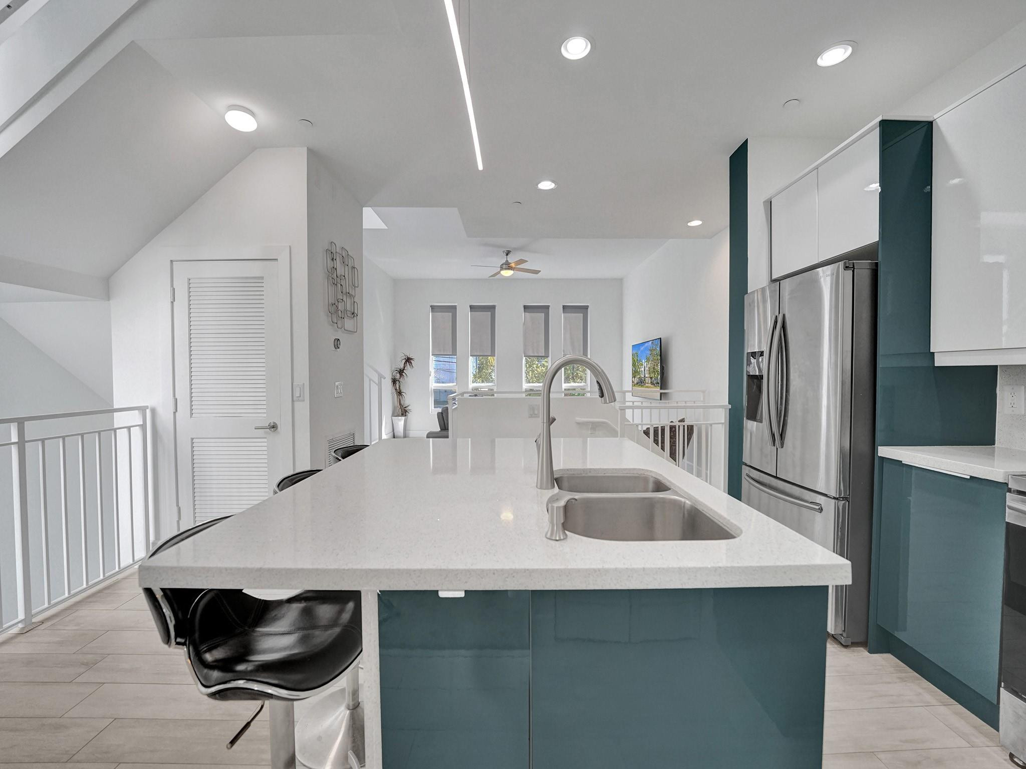 703 SE 16th Court 703