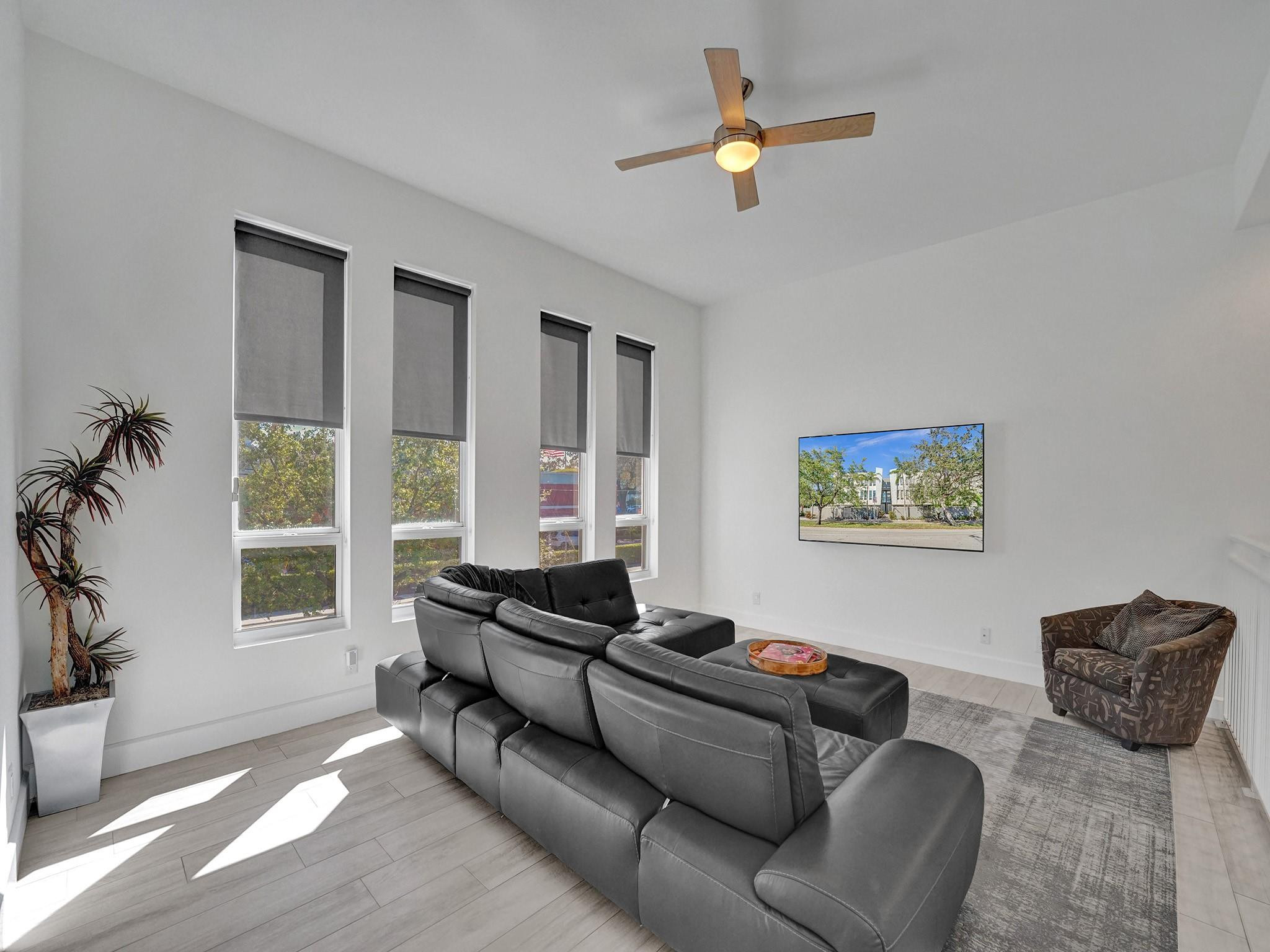 703 SE 16th Court 703