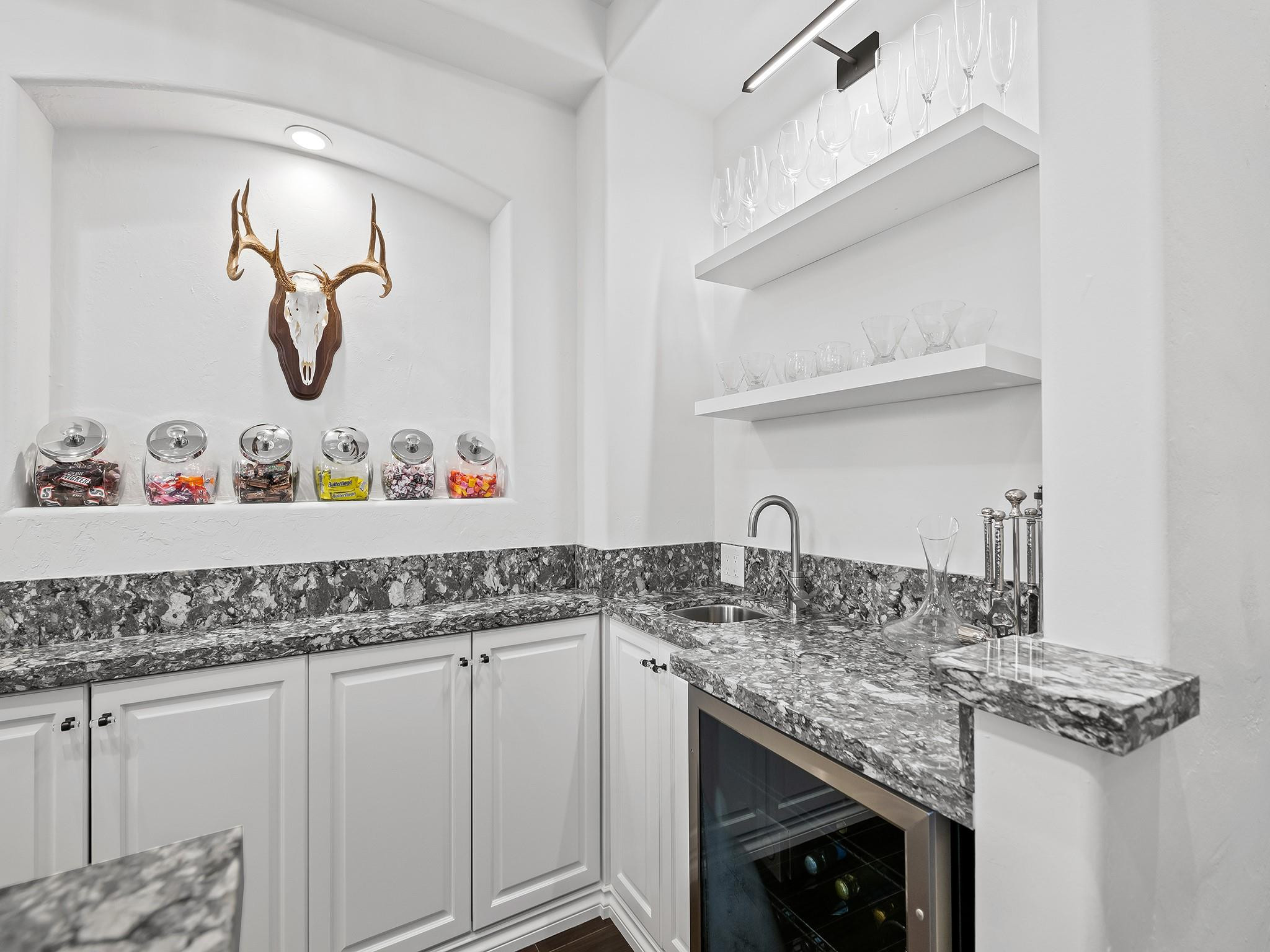 2617 Alamanda Court