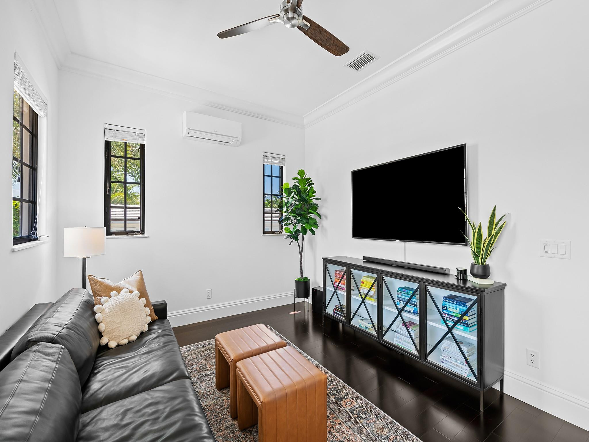 2617 Alamanda Court