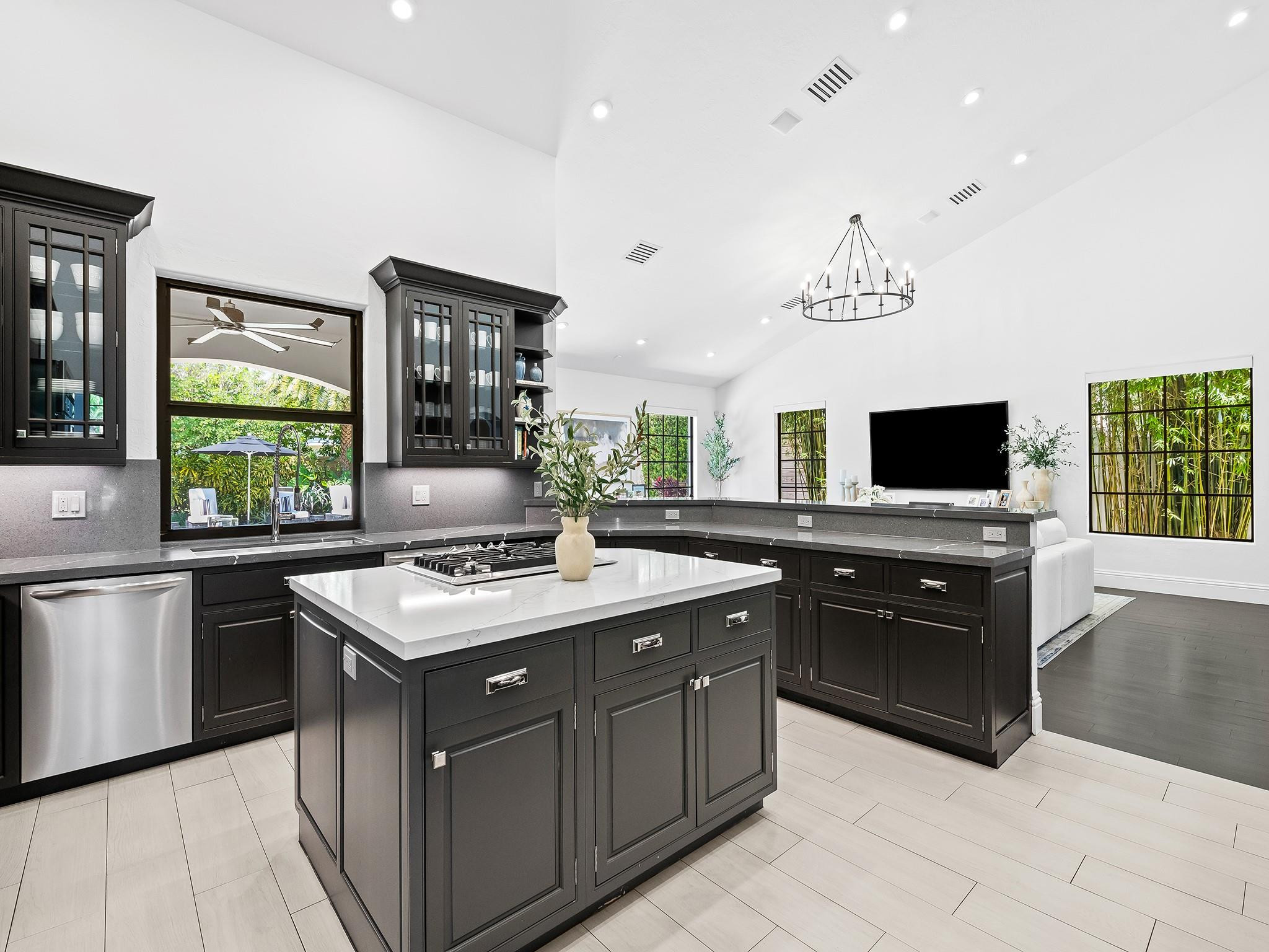 2617 Alamanda Court