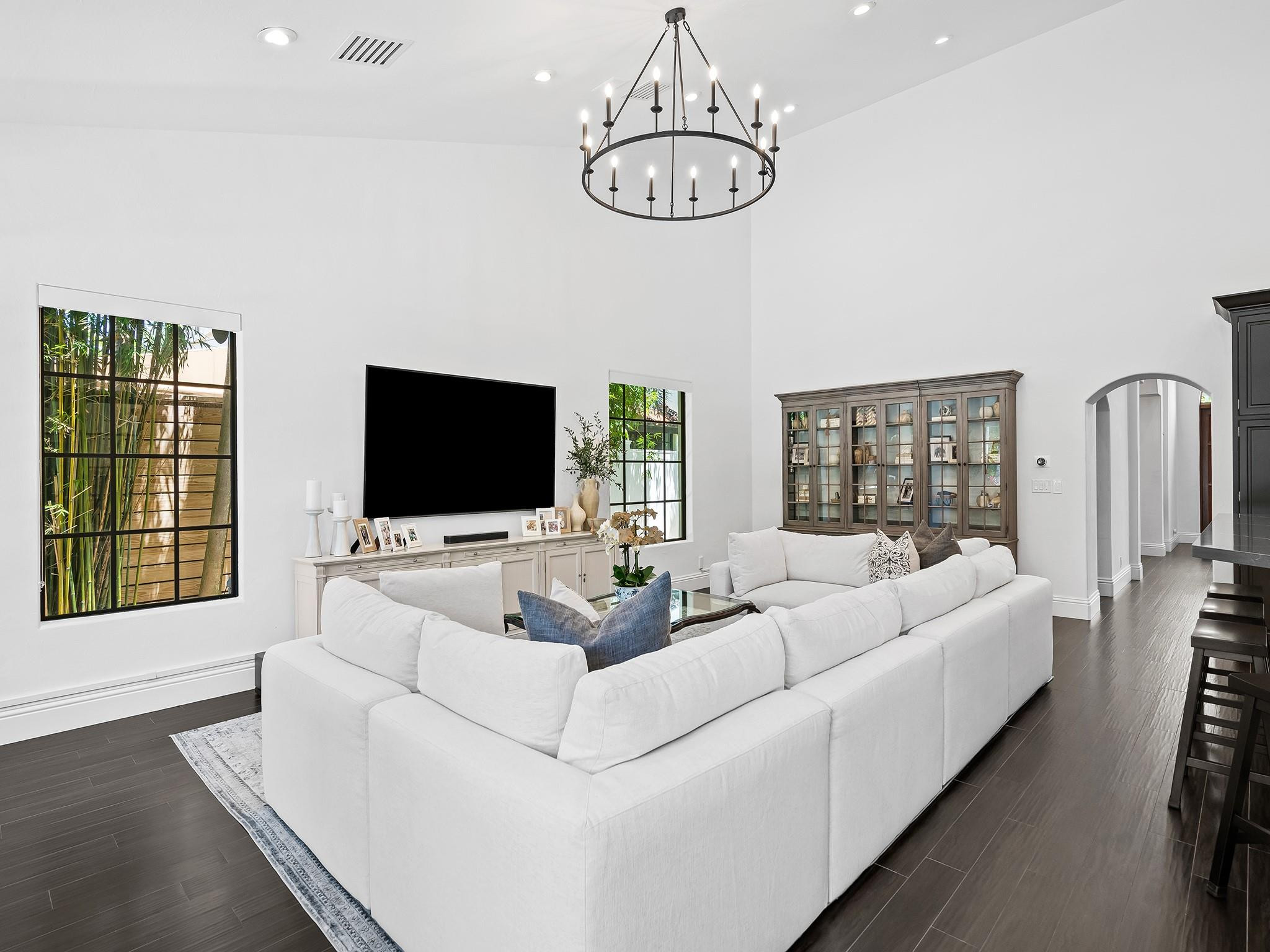 2617 Alamanda Court