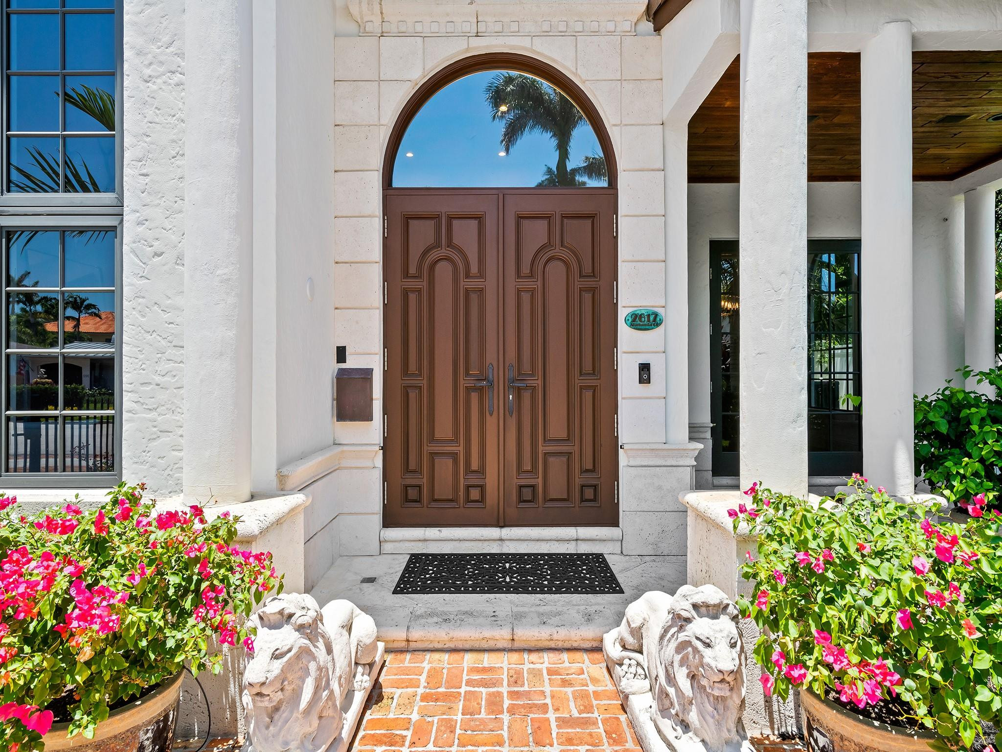 2617 Alamanda Court