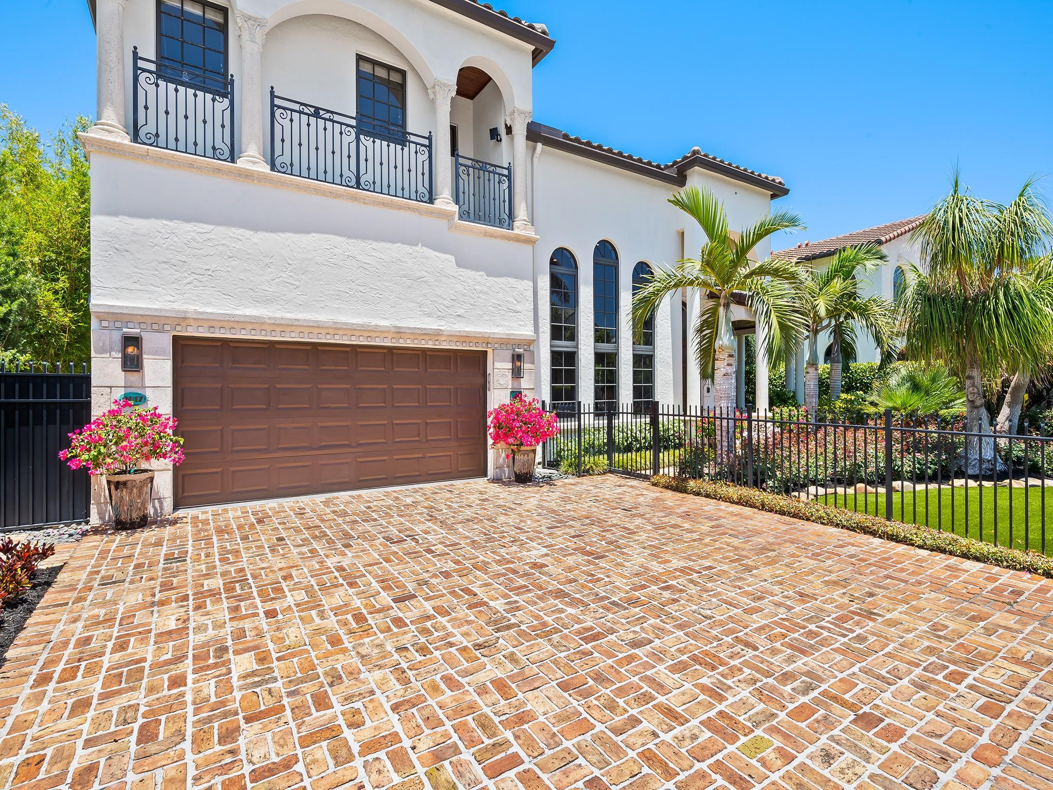 2617 Alamanda Court