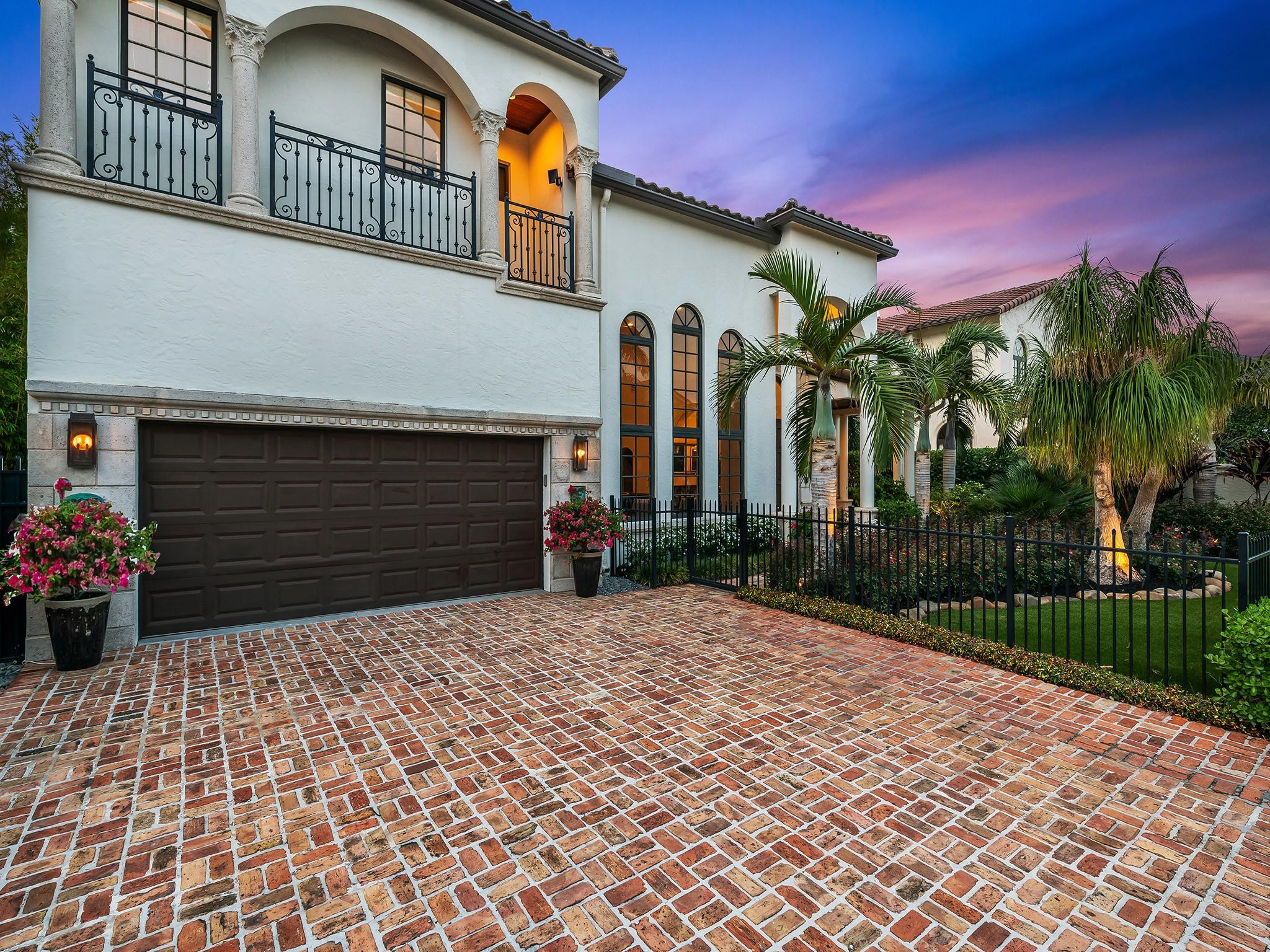 2617 Alamanda Court
