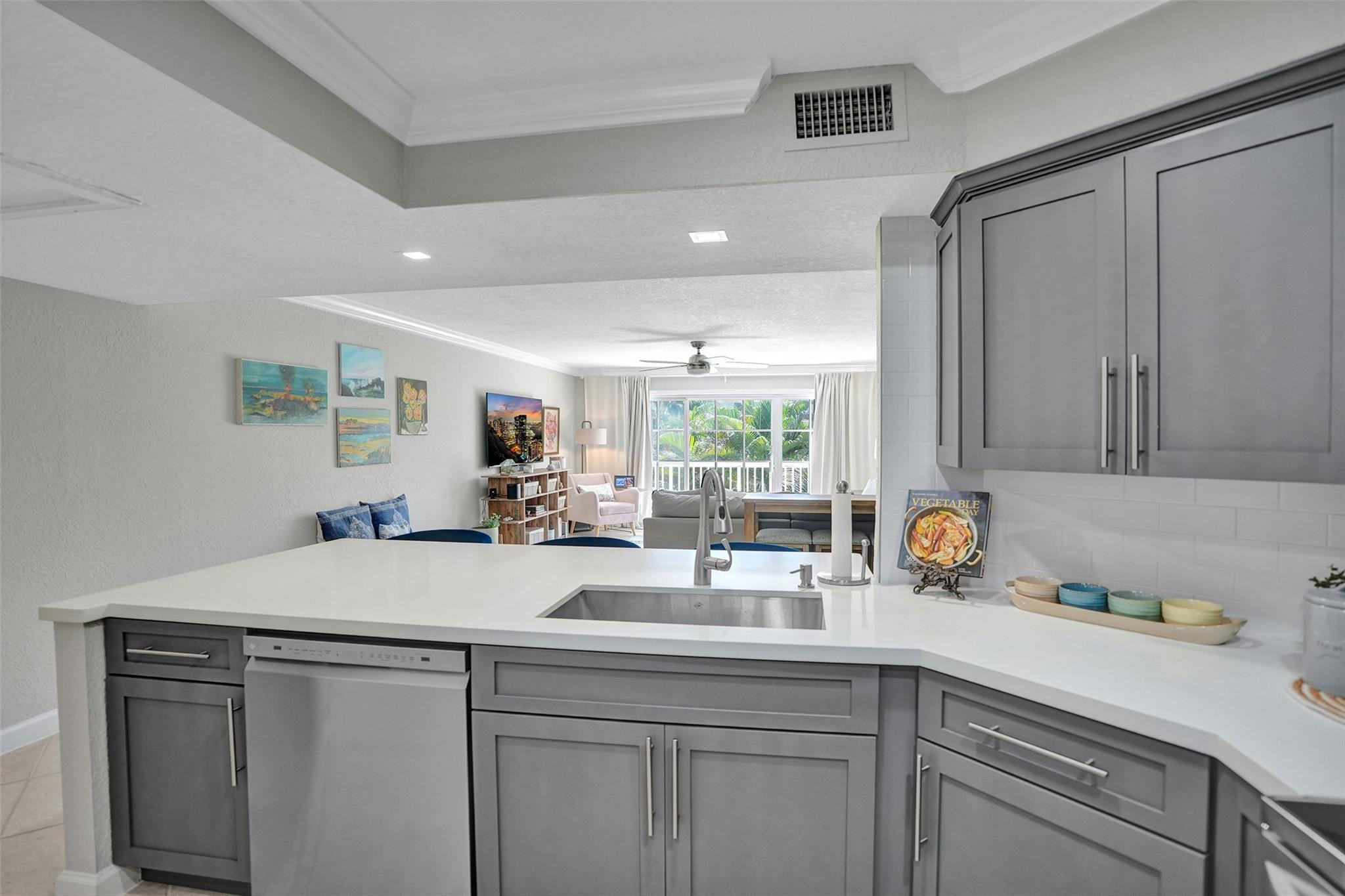 1501 E Broward Boulevard 704