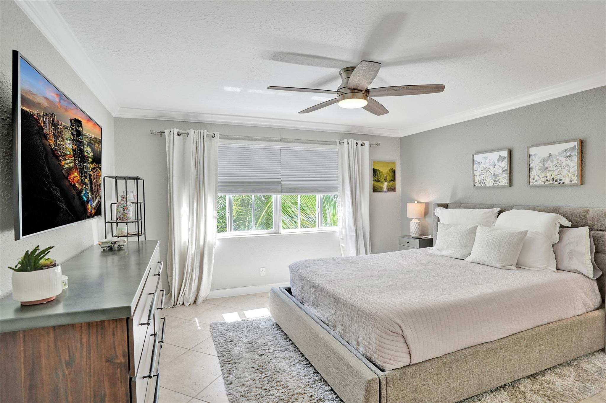 1501 E Broward Boulevard 704