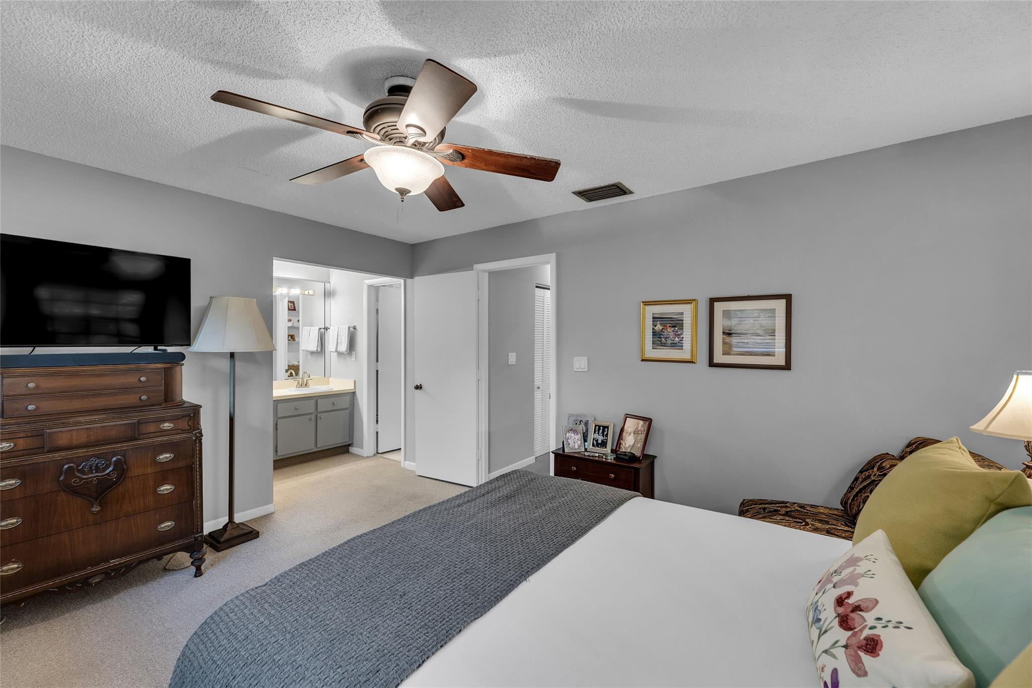 240 NE 17th Court 701