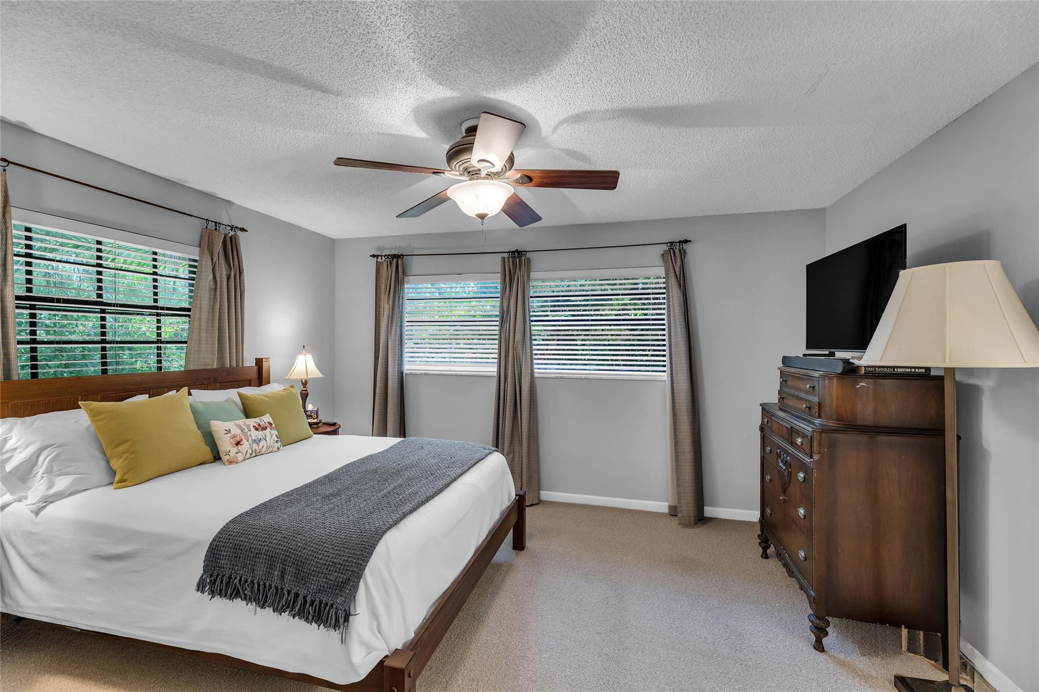 240 NE 17th Court 701