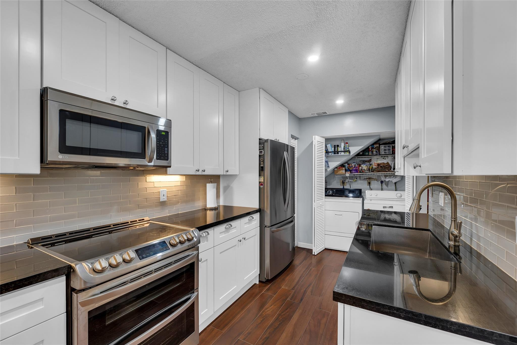240 NE 17th Court 701