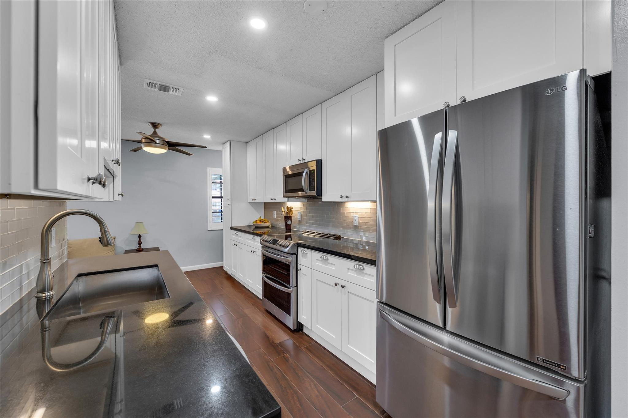 240 NE 17th Court 701