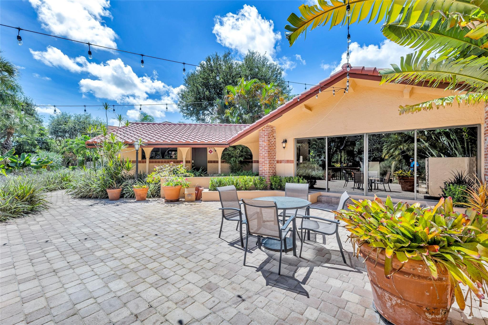 240 NE 17th Court 701