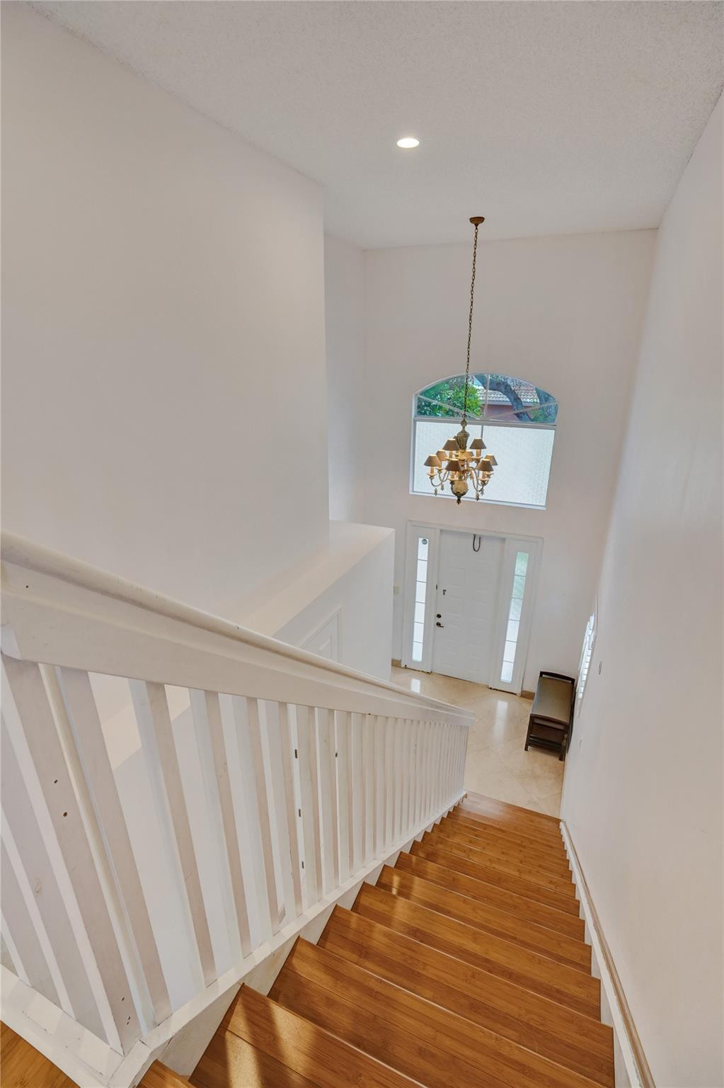1242 Grant Court