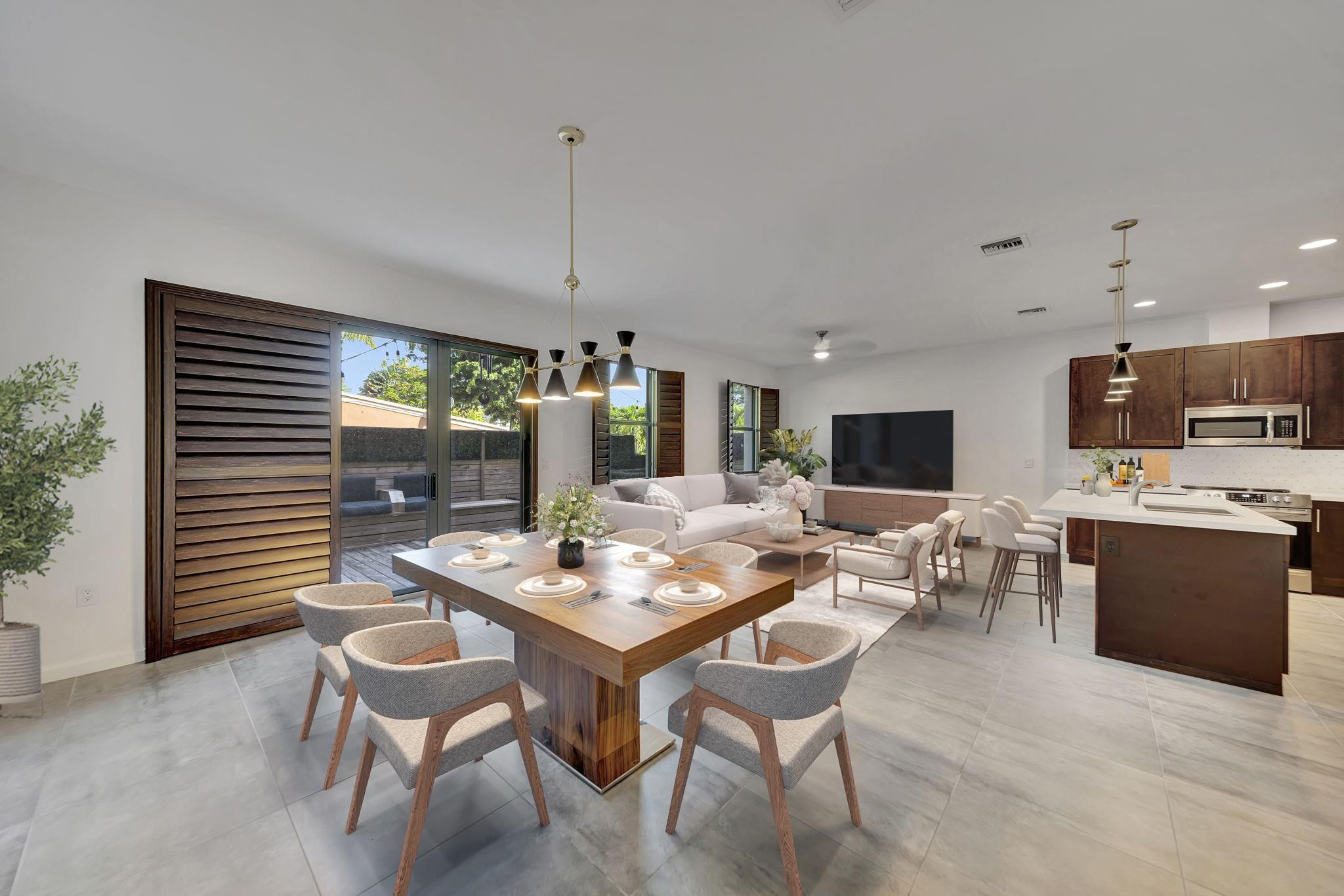 3741 NE 13th Avenue