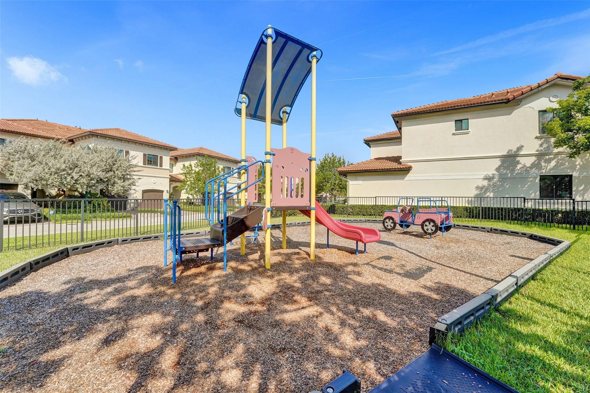4210 N Dixie Highway 27