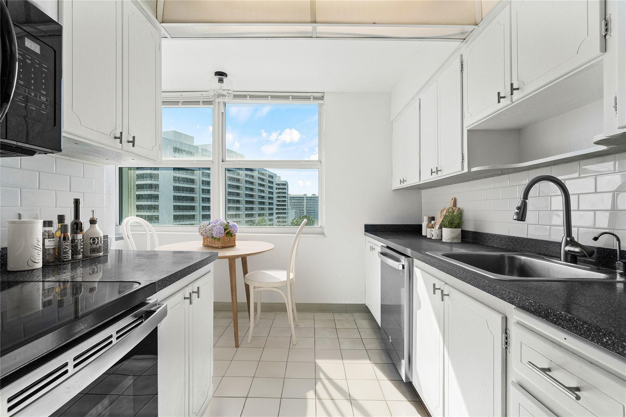 1200 S Ocean Boulevard 10g
