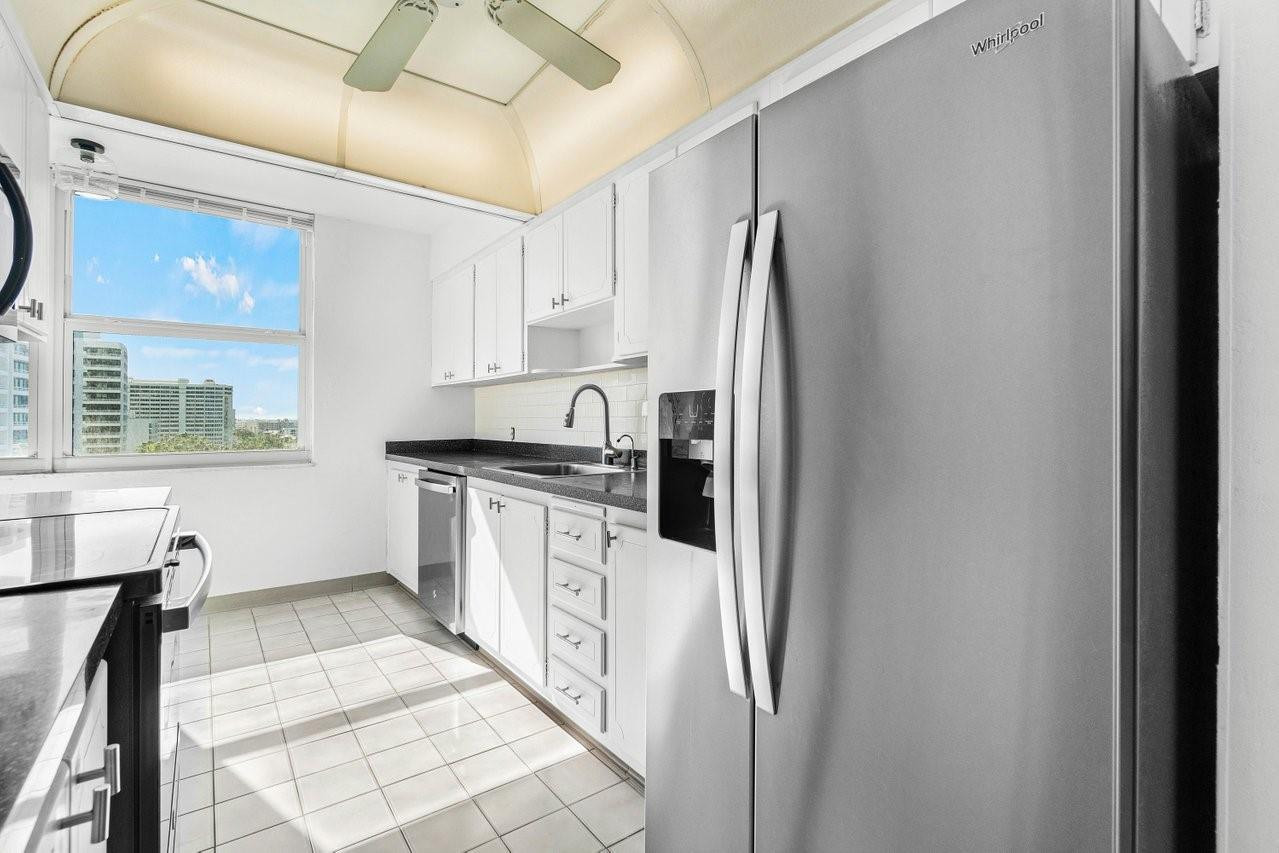 1200 S Ocean Boulevard 10g