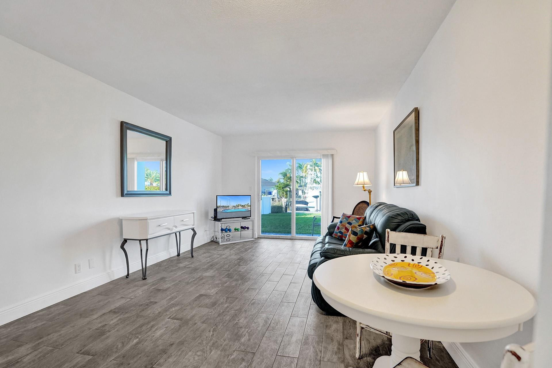 1475 SE 15th Street 111
