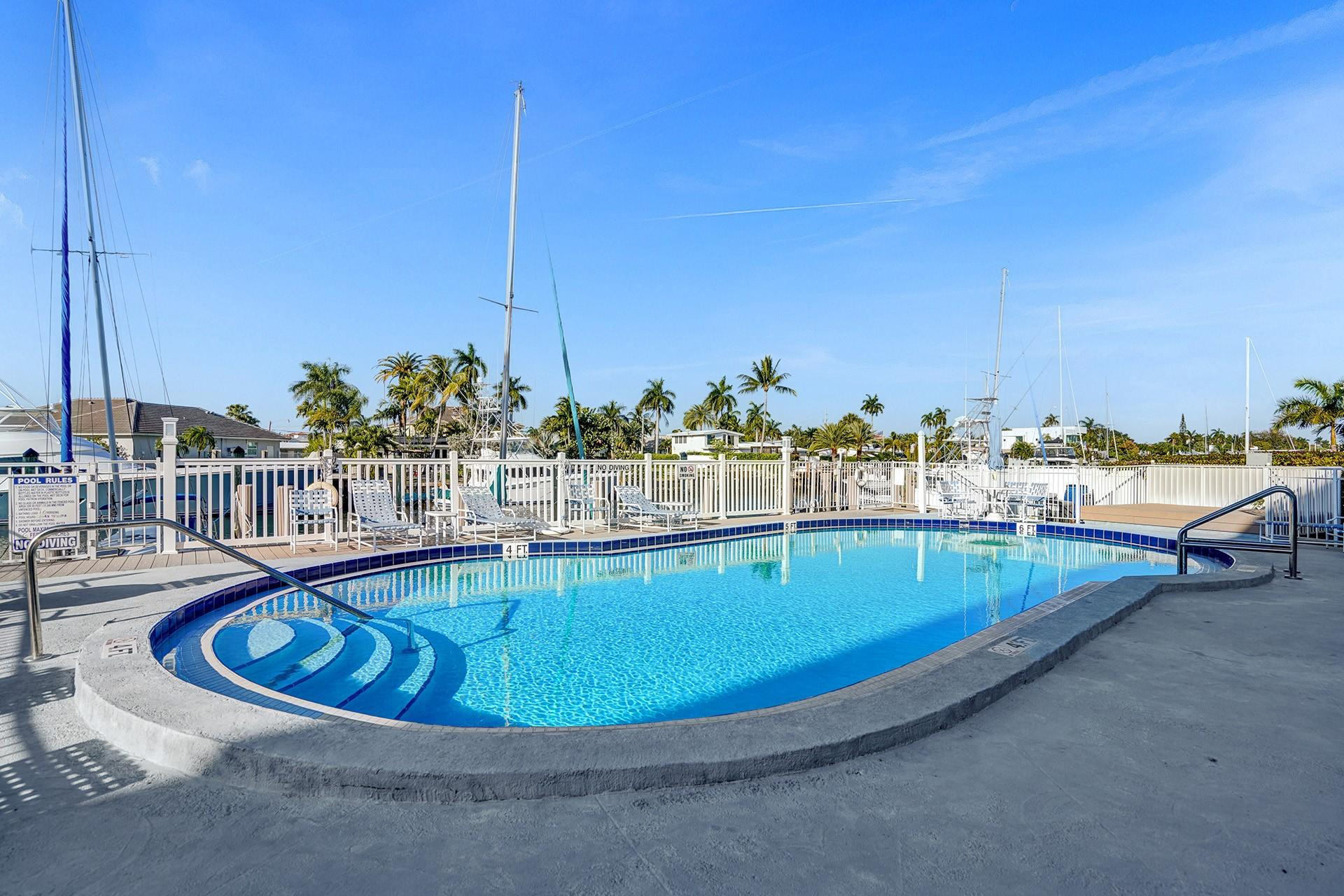 1475 SE 15th Street 111