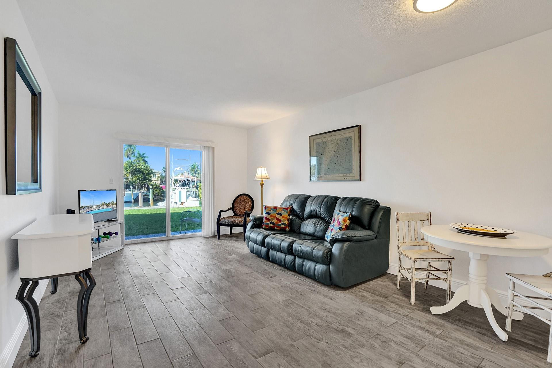 1475 SE 15th Street 111