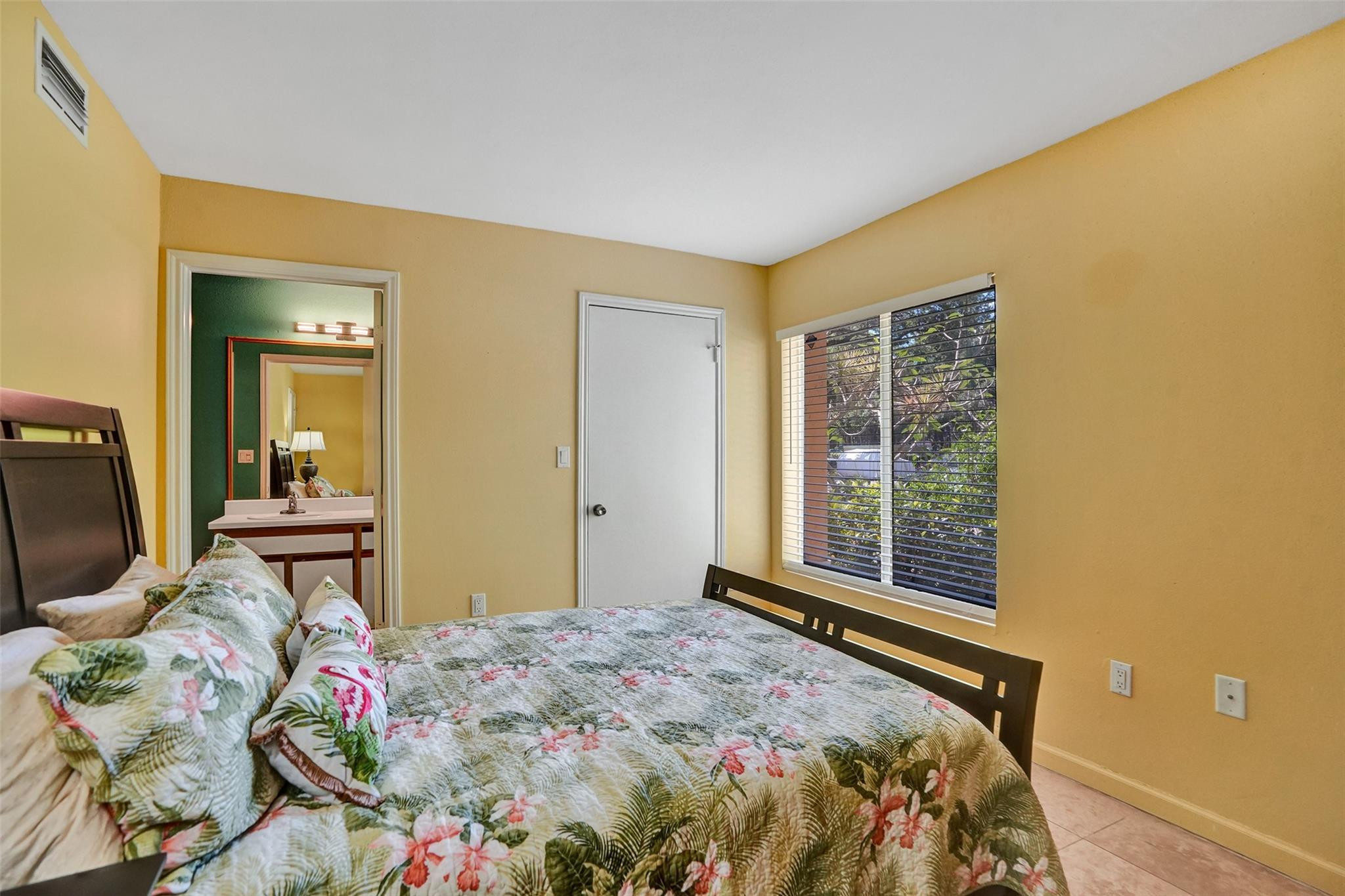2425 NW 33rd Street 1301