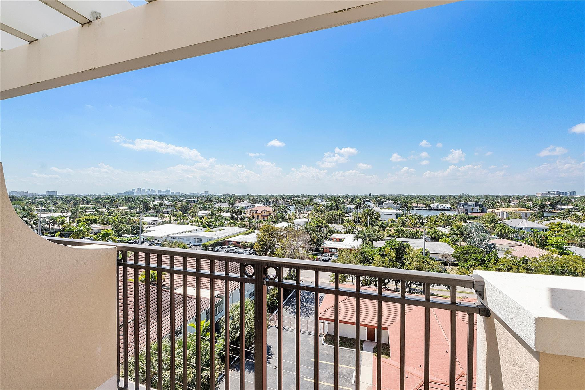2509 N Ocean Boulevard 775