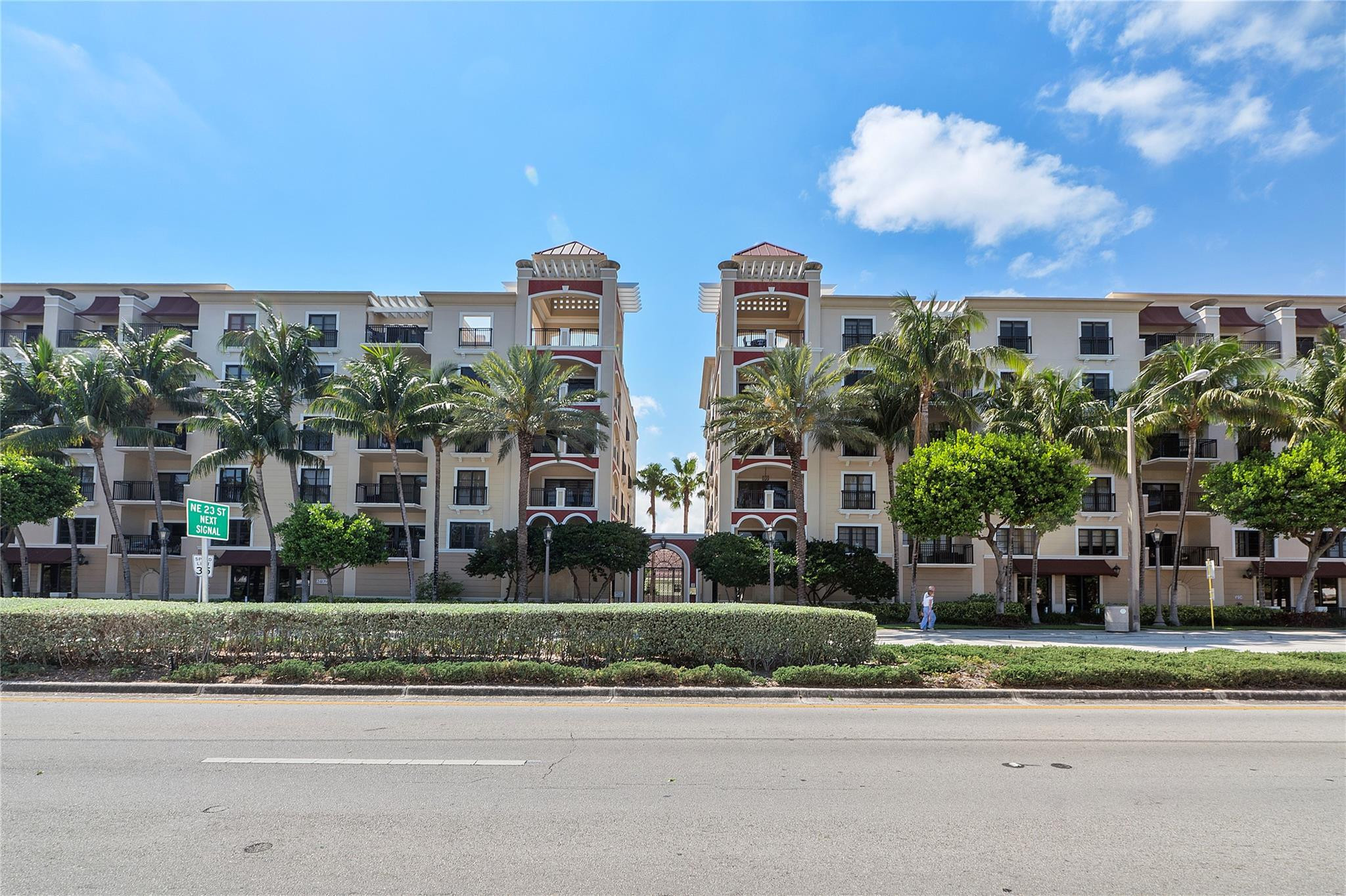 2509 N Ocean Boulevard 775