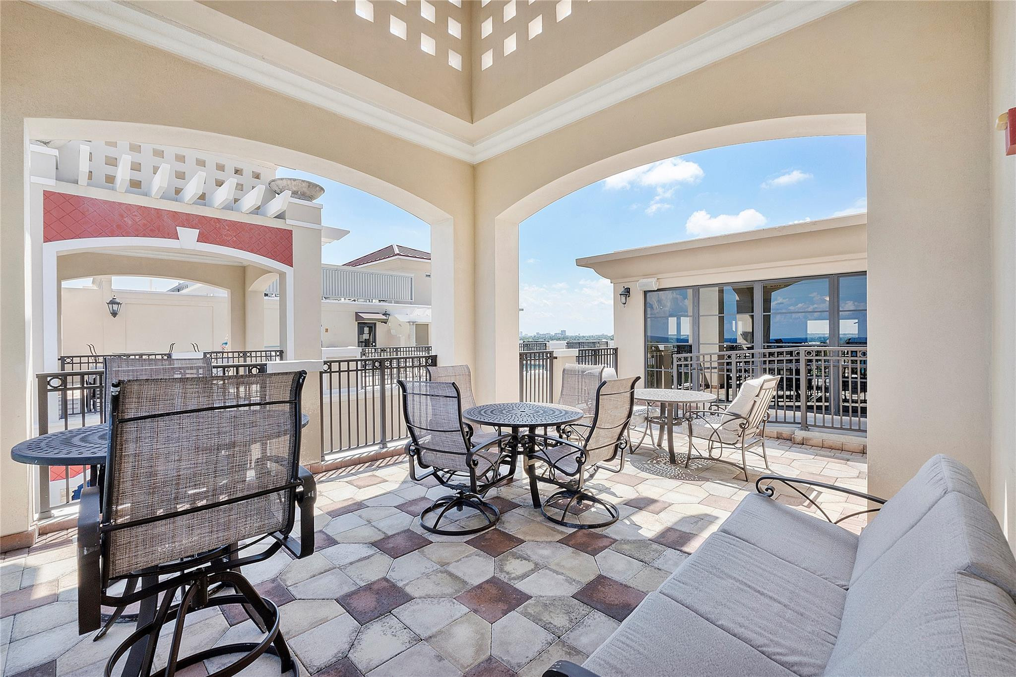 2509 N Ocean Boulevard 775