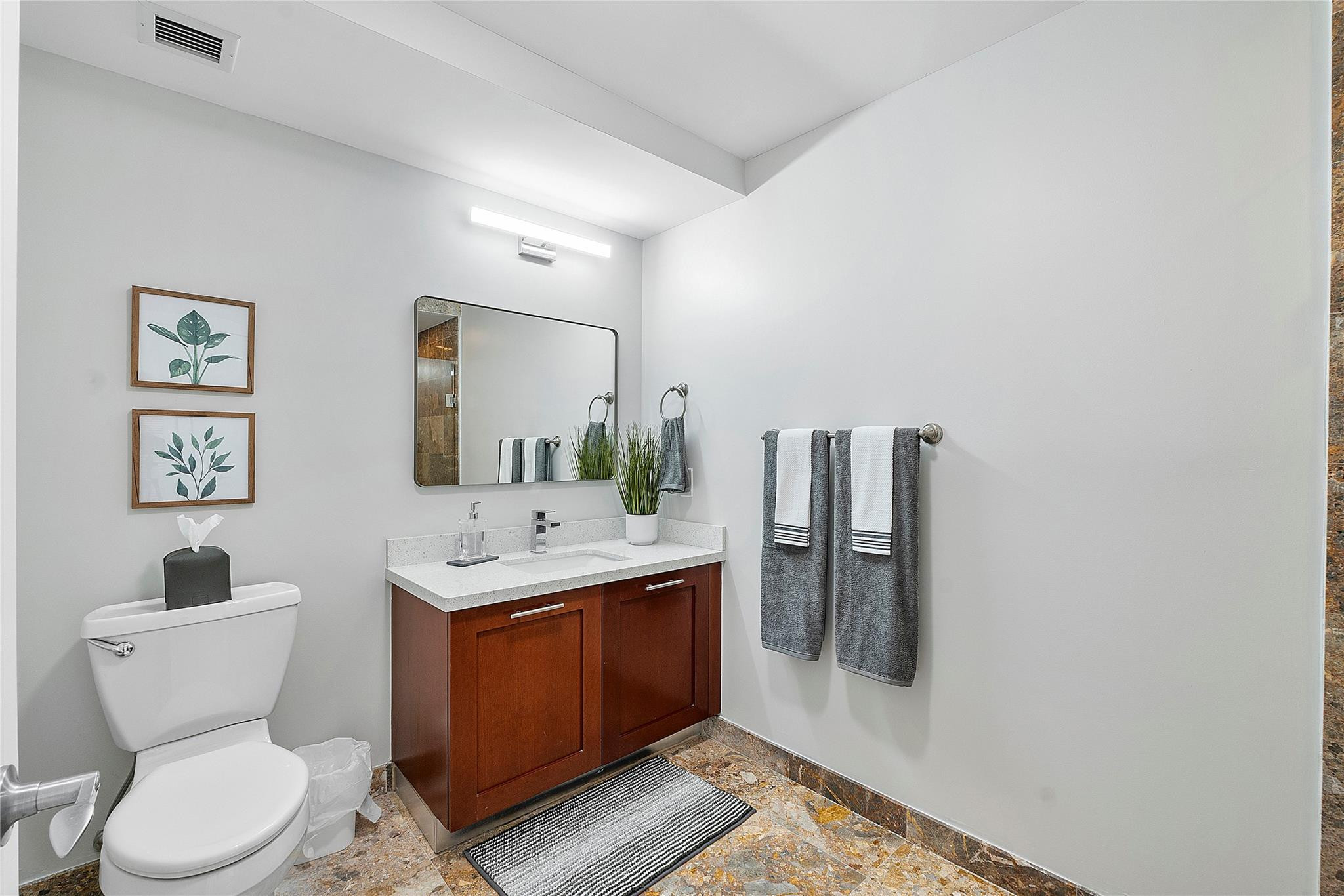 2509 N Ocean Boulevard 775