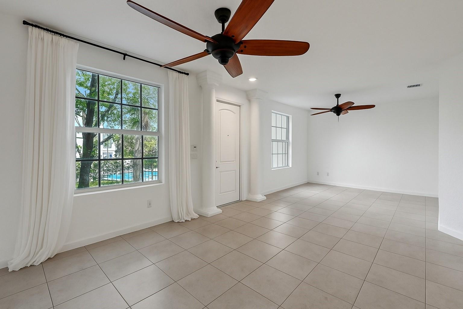 152 SW 7th Court