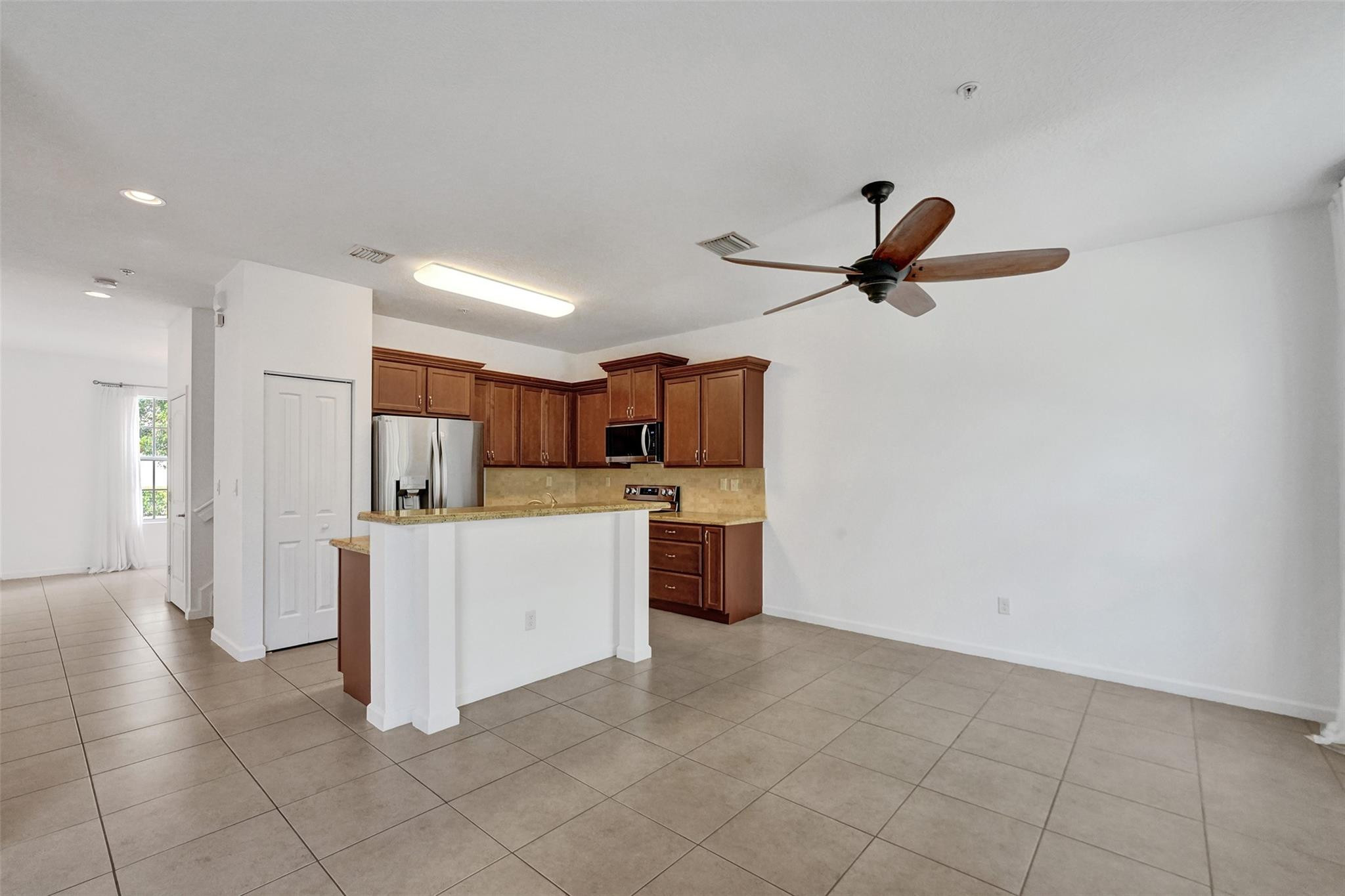 152 SW 7th Court