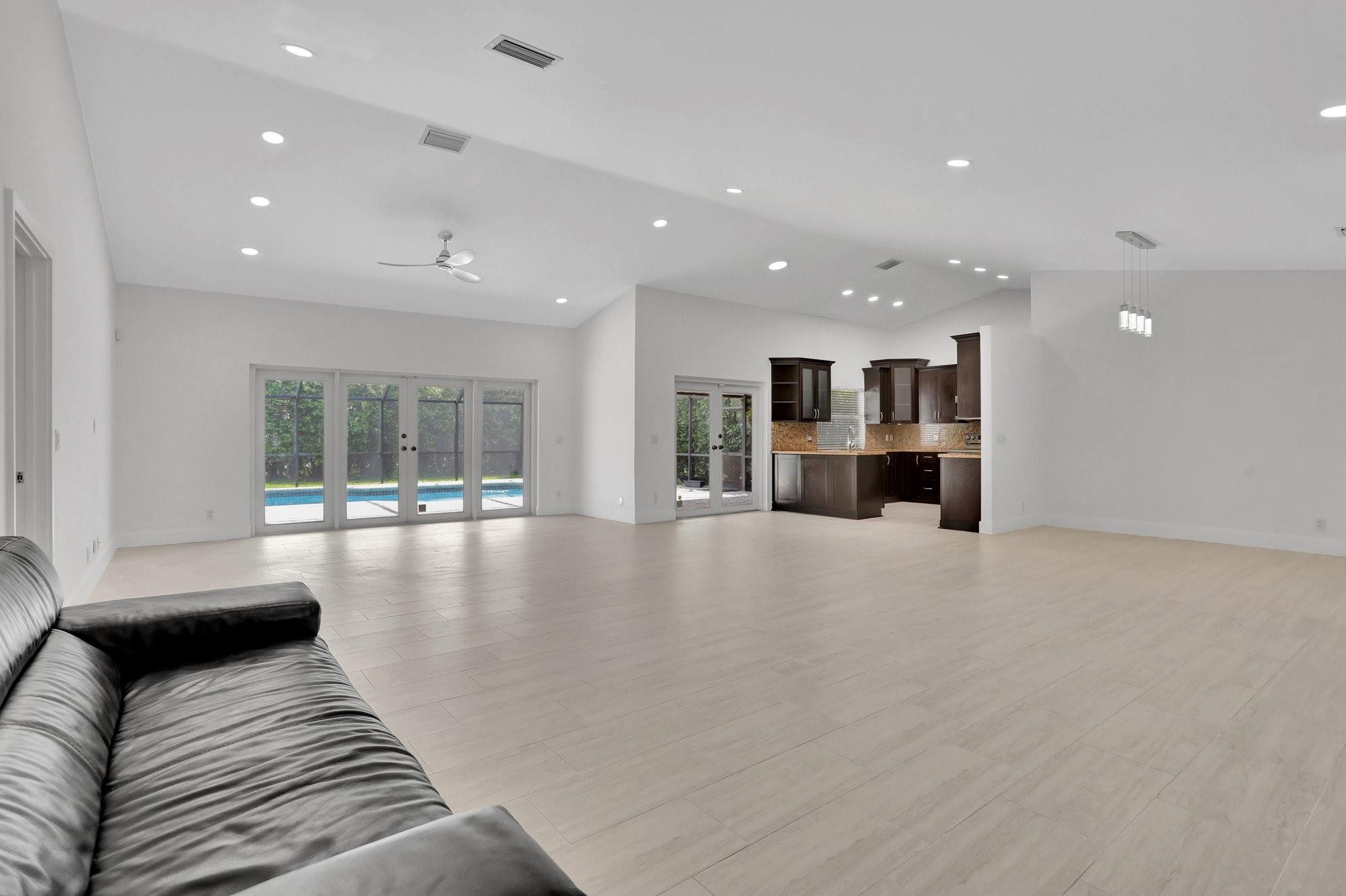 5264 NW 89th Drive