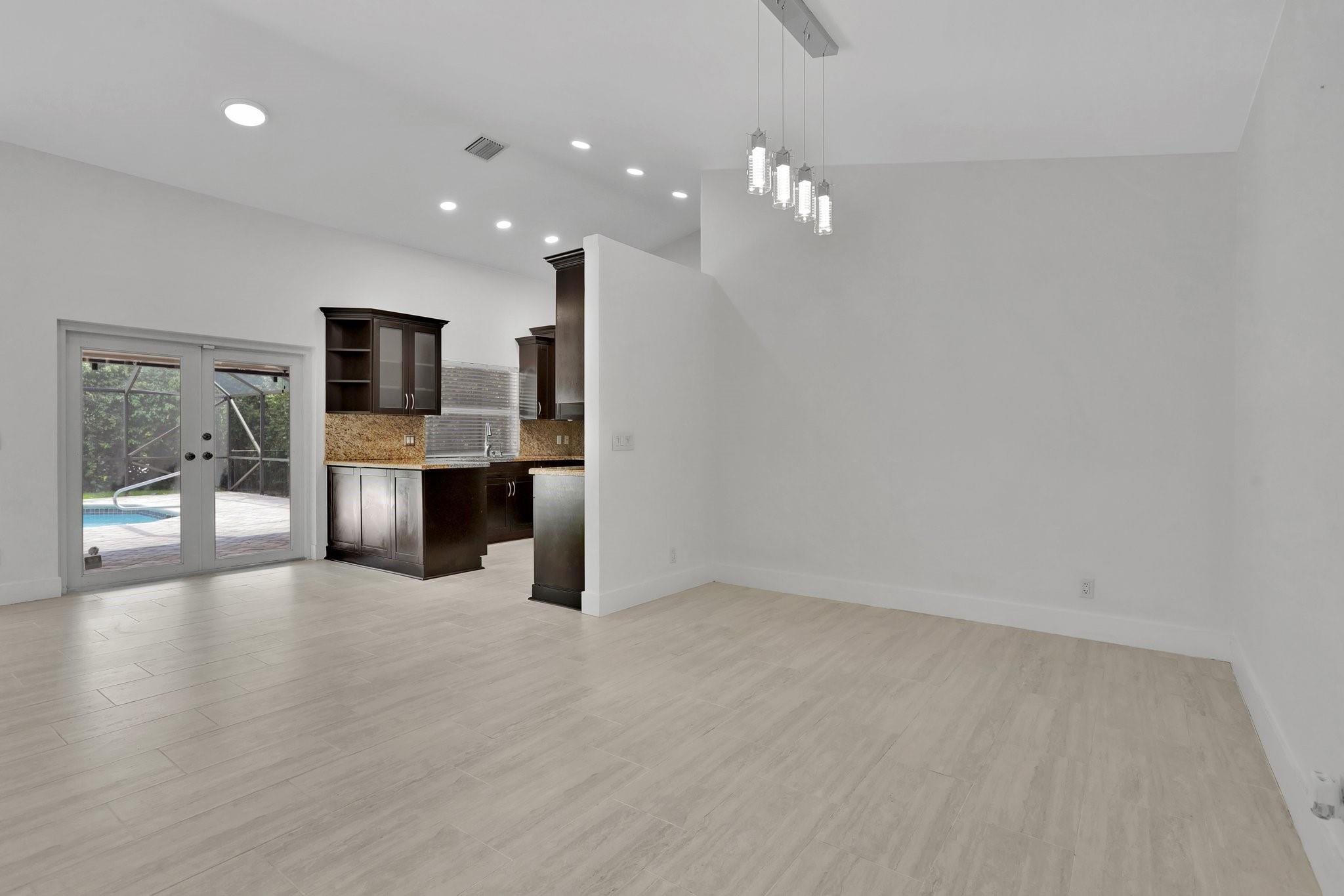 5264 NW 89th Drive