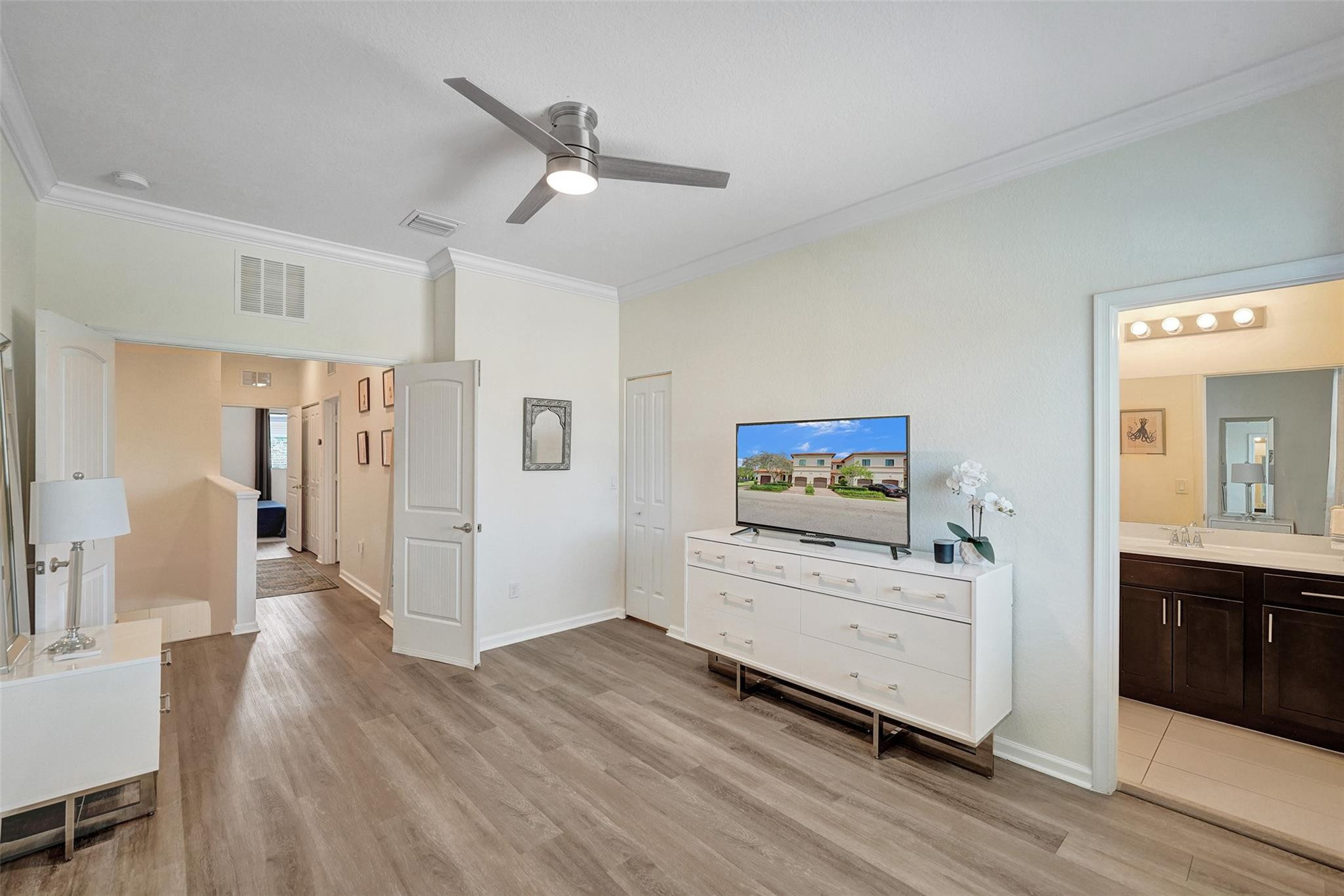 4236 N Dixie Highway 126