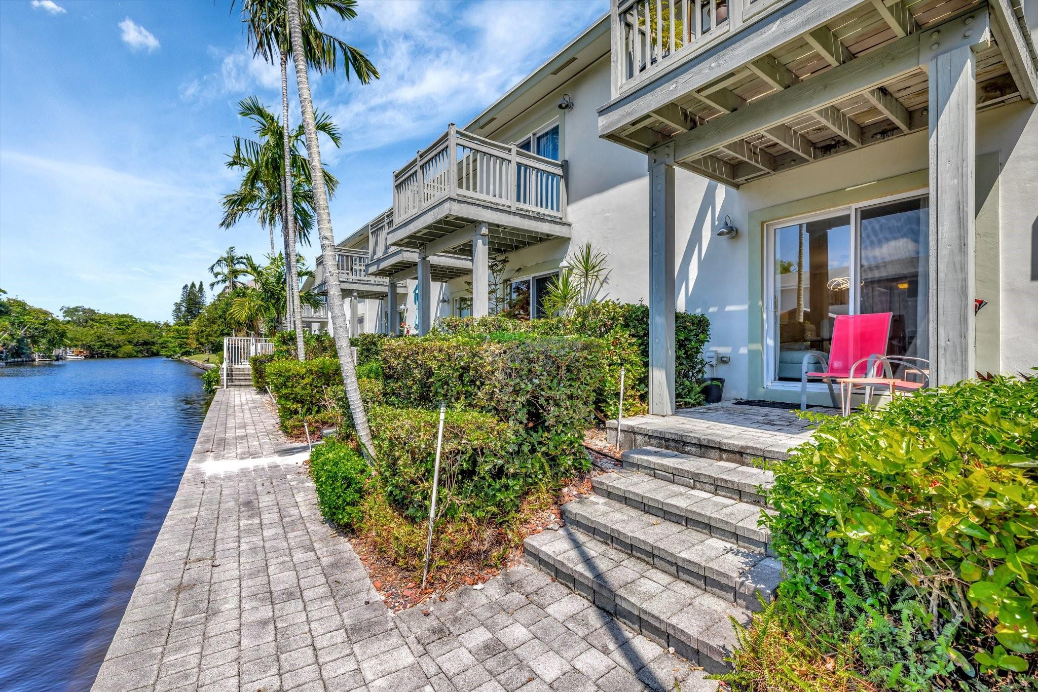 578 NE 20th Street 7-E