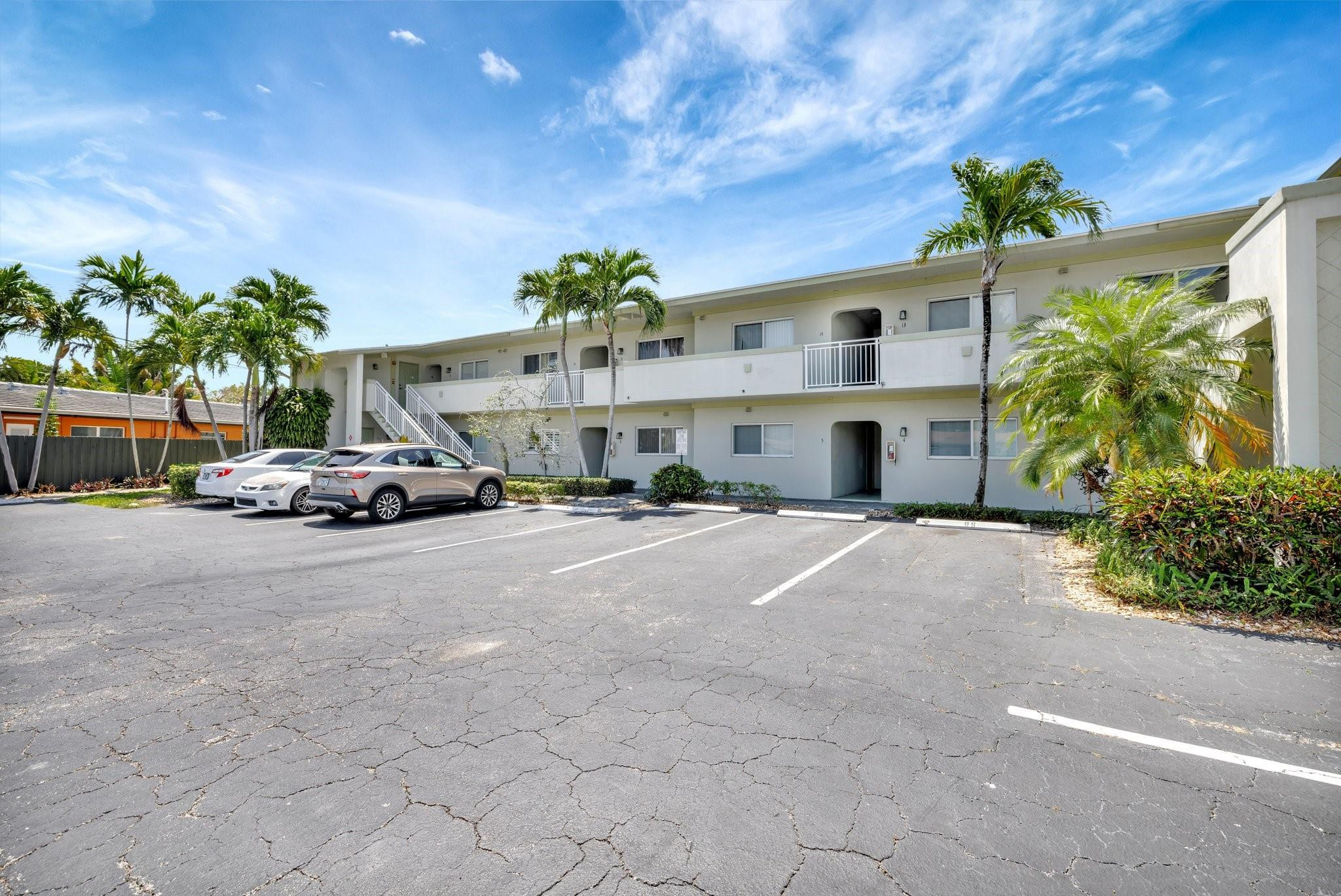 578 NE 20th Street 7-E