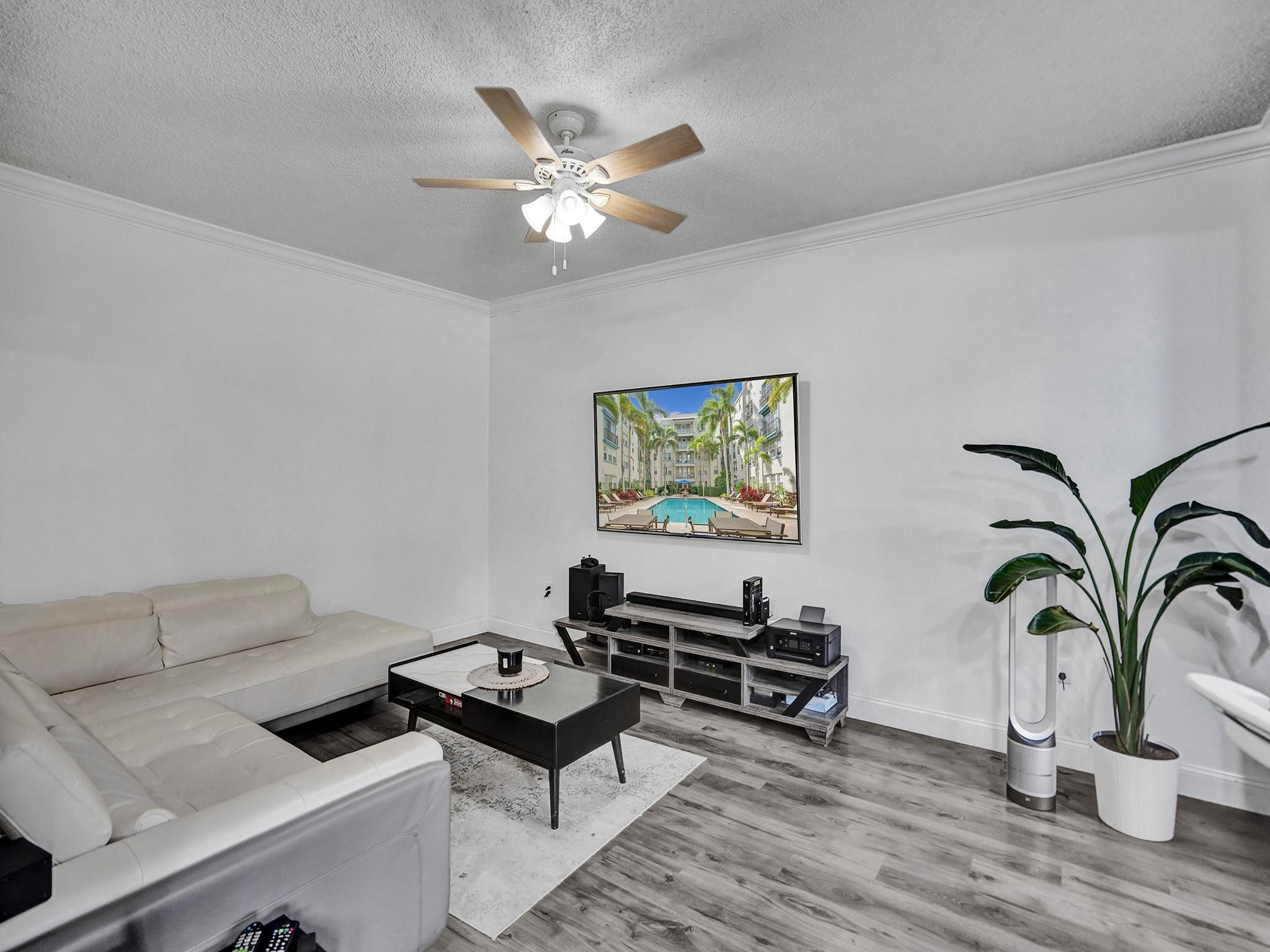 533 NE 3rd Avenue 126