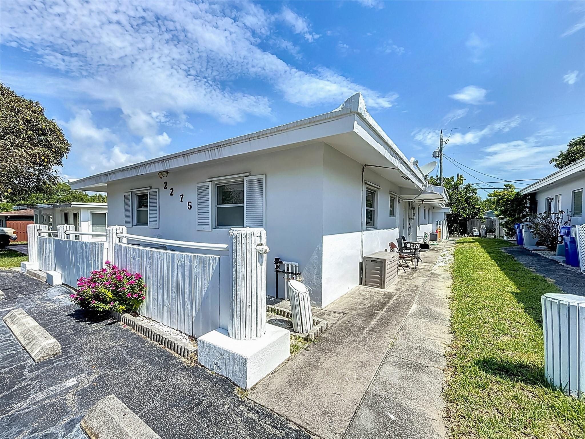 2275 SE 6th Street 1