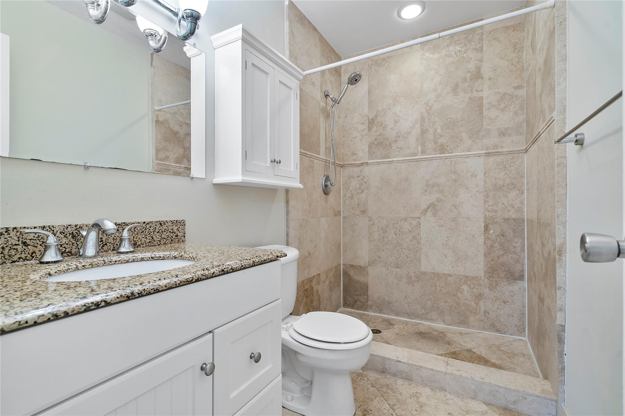 6211 Bay Club Drive 4