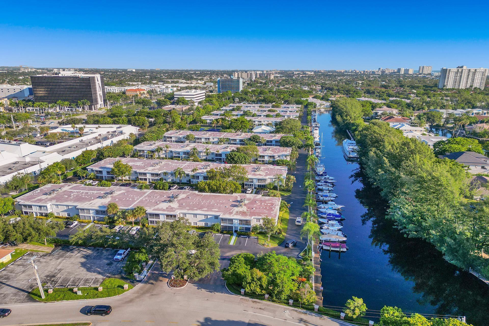 6211 Bay Club Drive 4