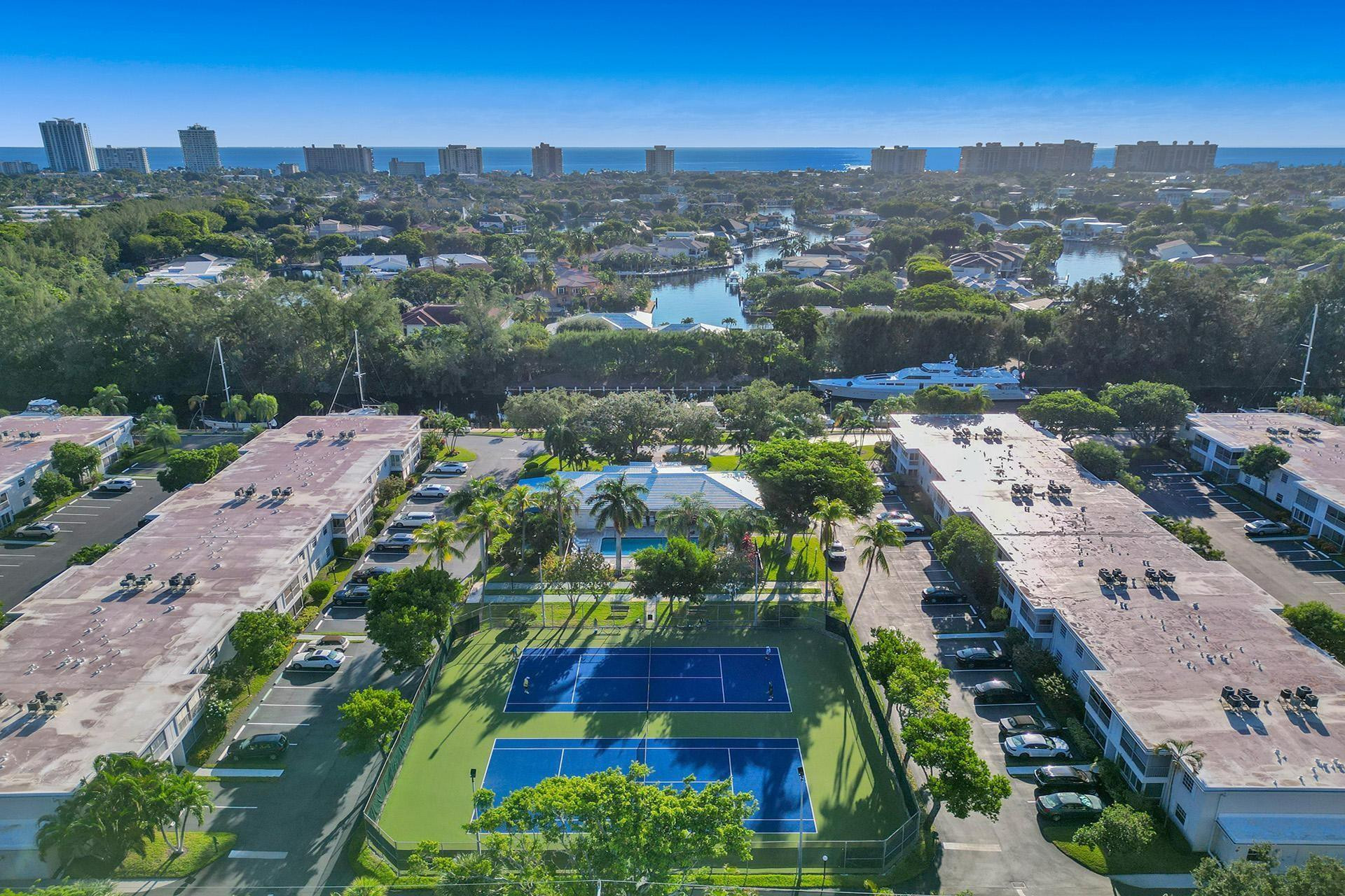 6211 Bay Club Drive 4