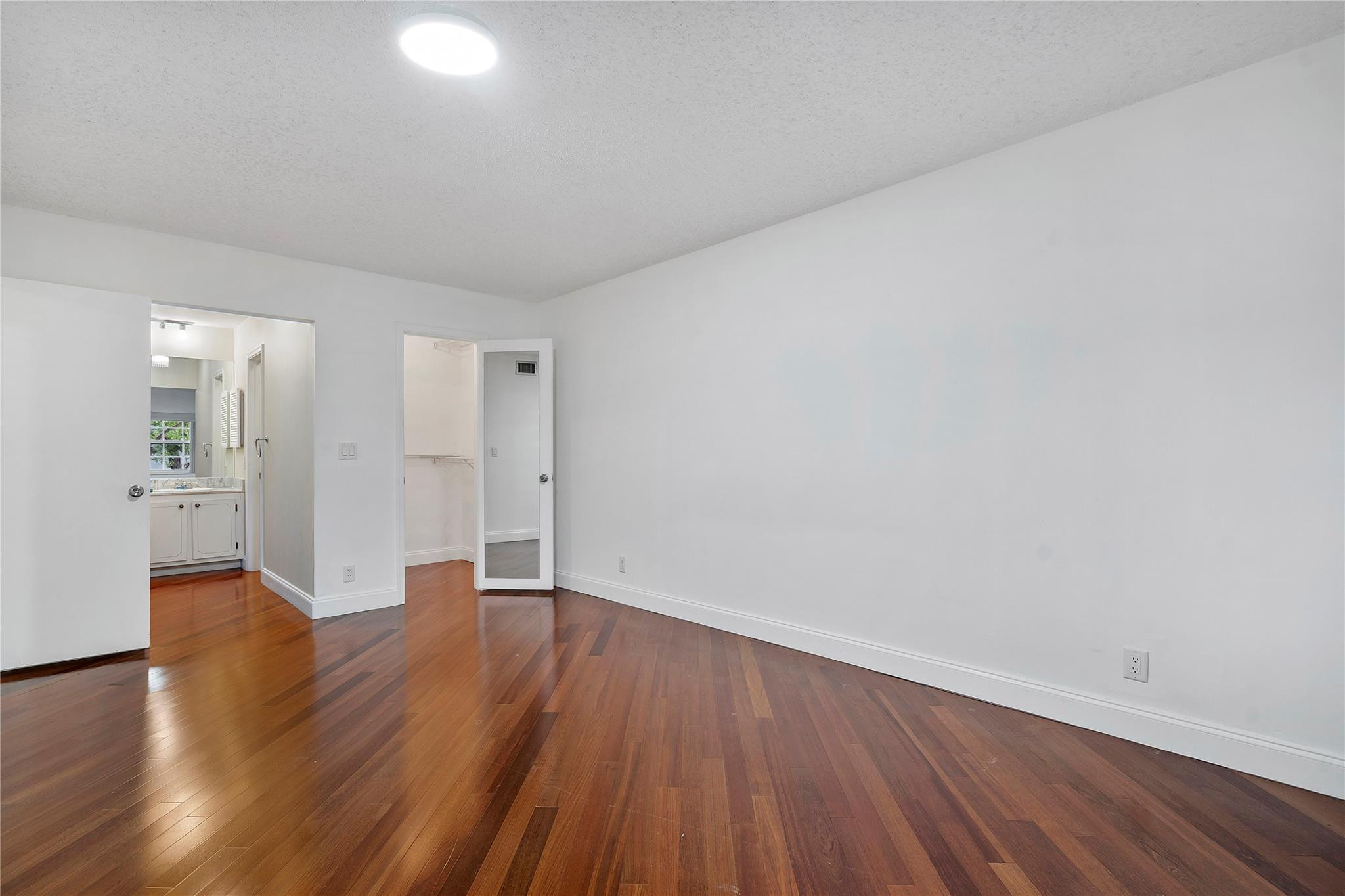 6211 Bay Club Drive 4