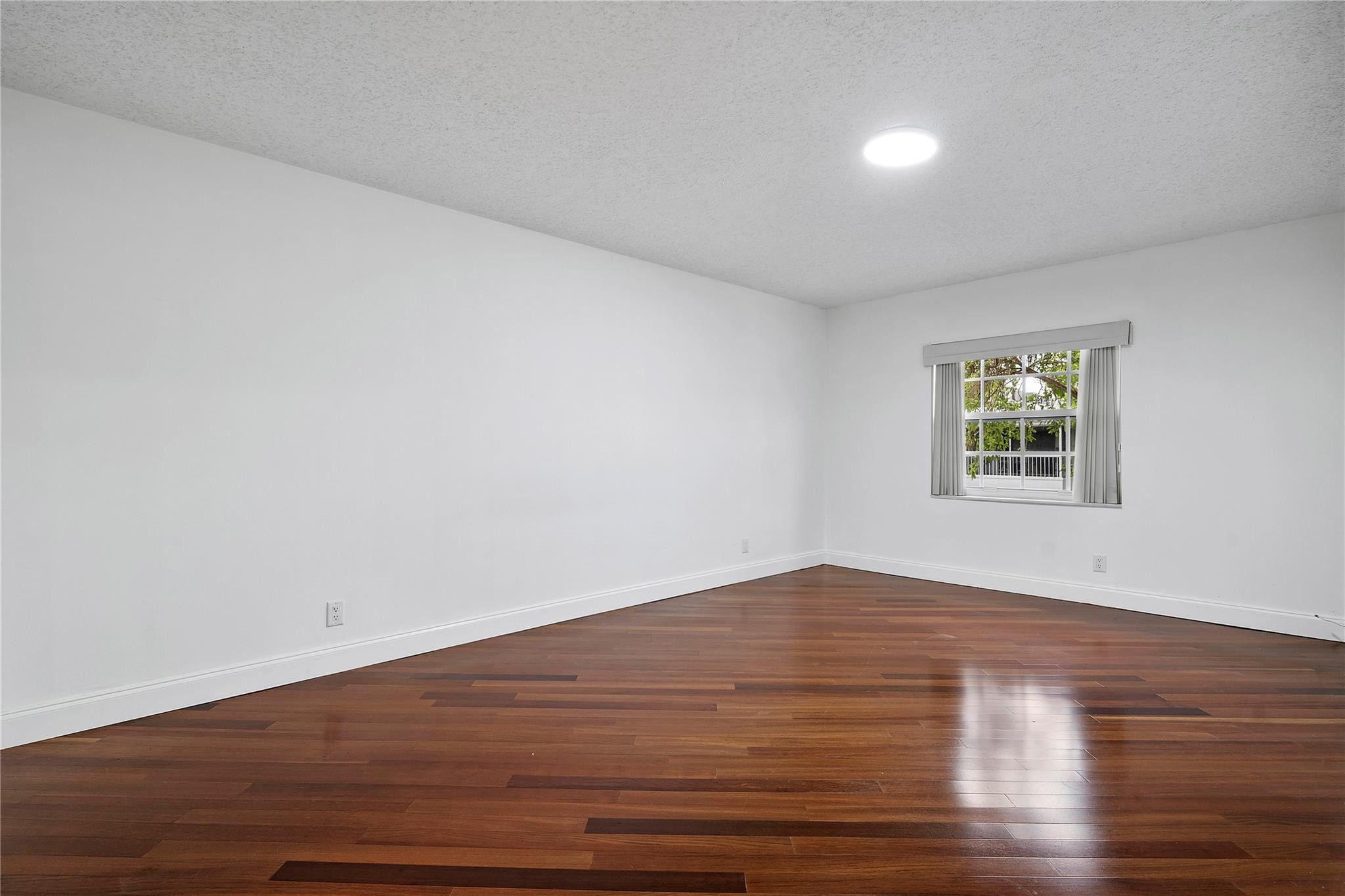 6211 Bay Club Drive 4