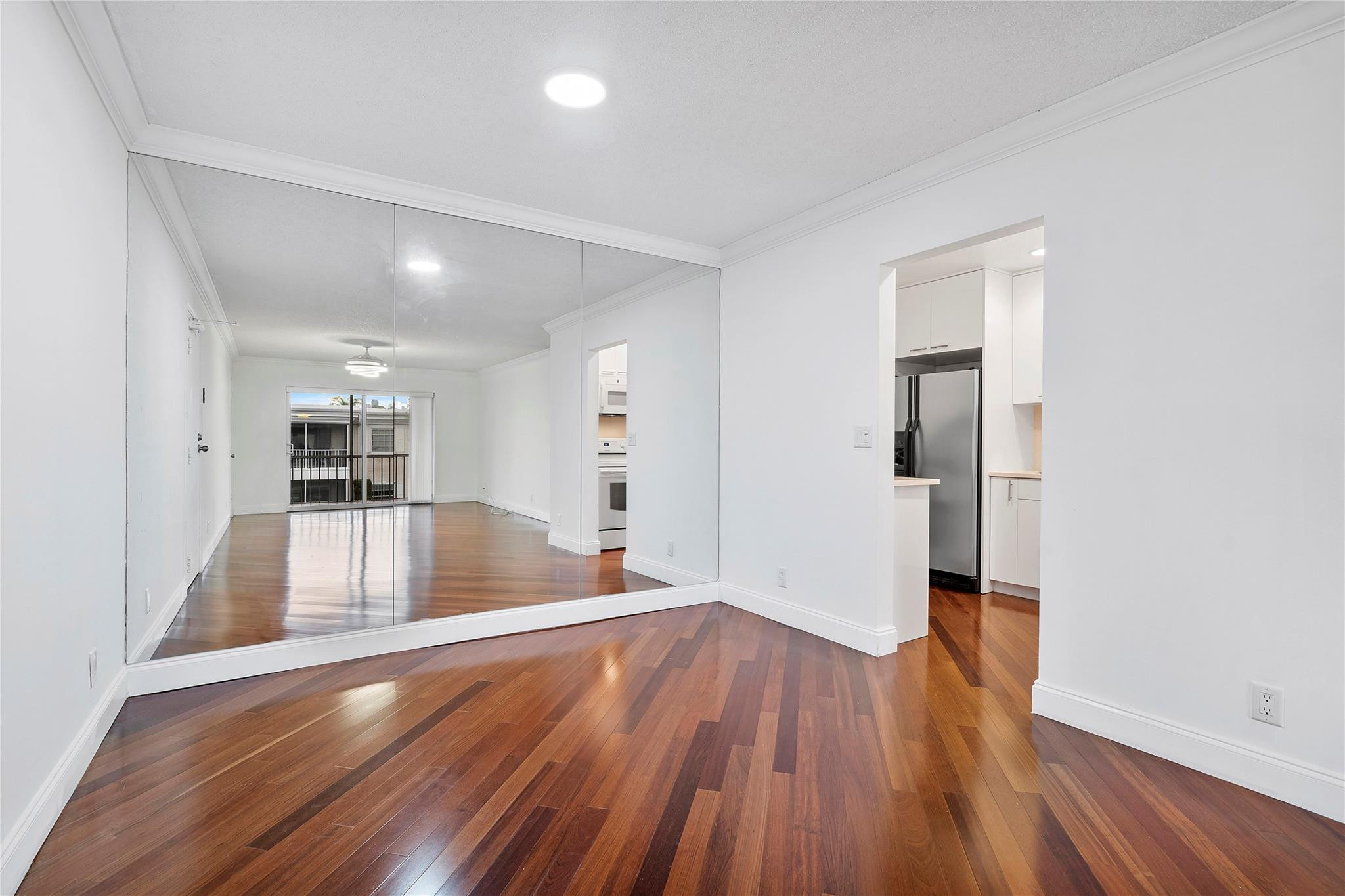 6211 Bay Club Drive 4